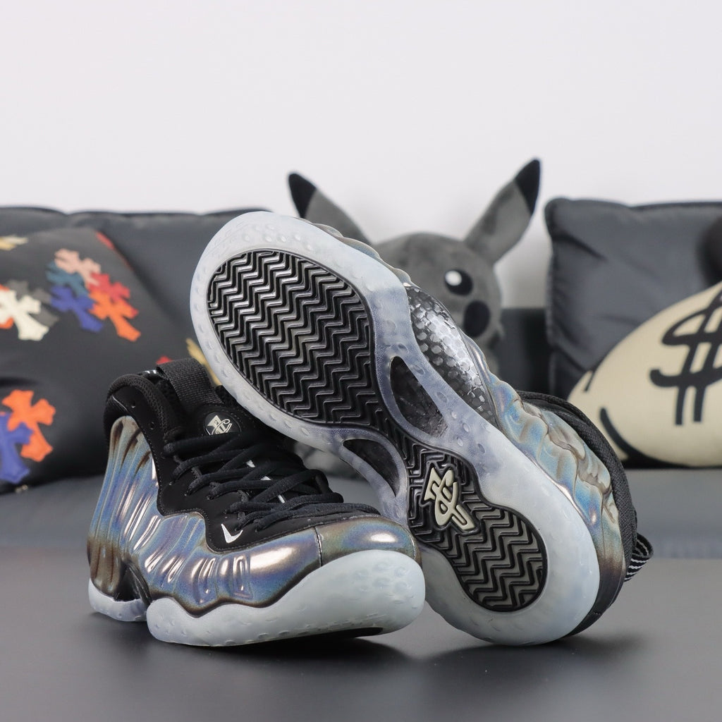 NIKE AIR  Foamposite One Hologram