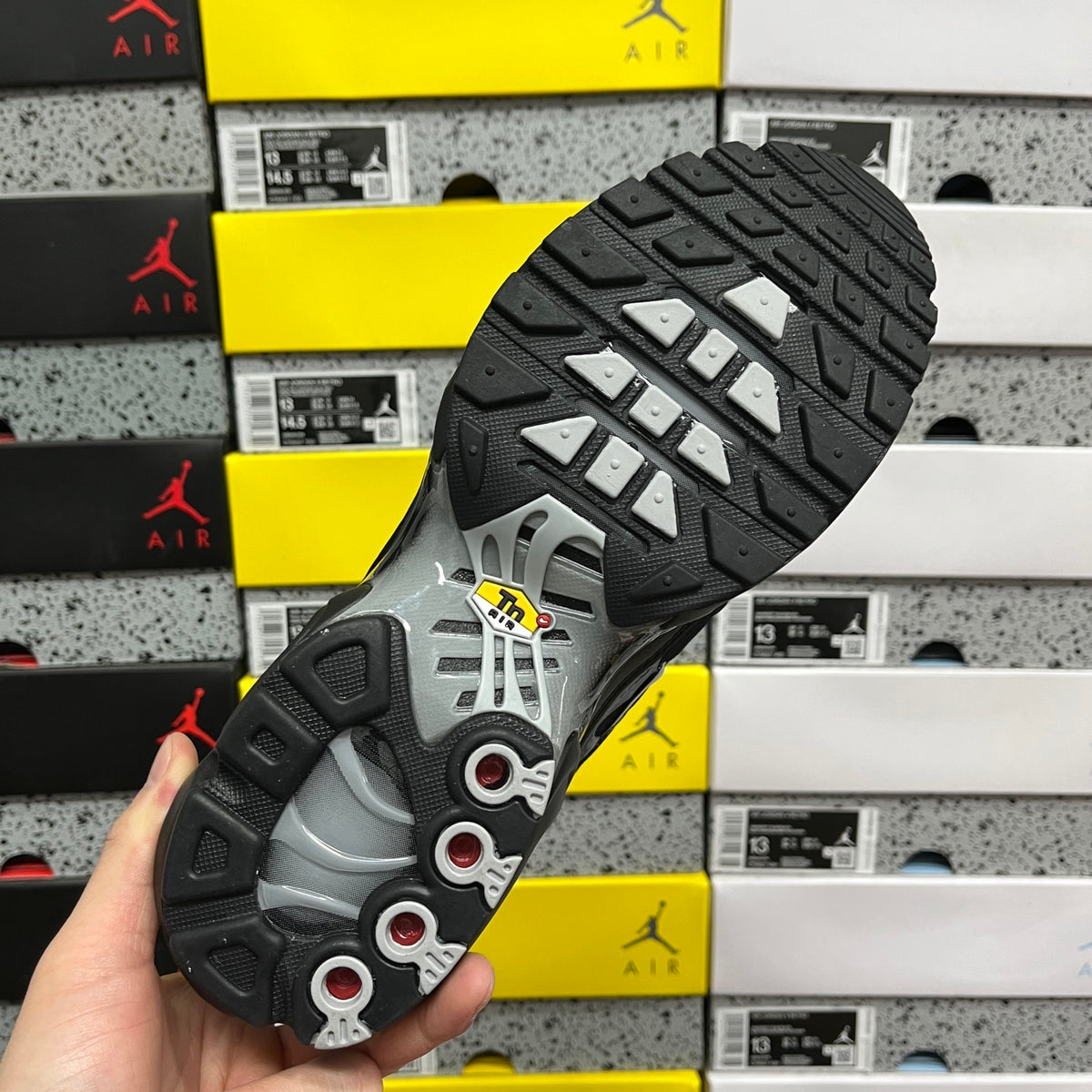 NIKE AIR MAX PLUS Multi Swoosh Black Crimson