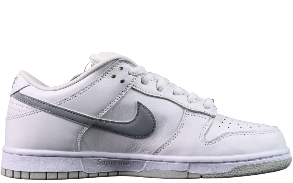 Nike SB Dunk  Low x Supreme "White Metallic Silver"