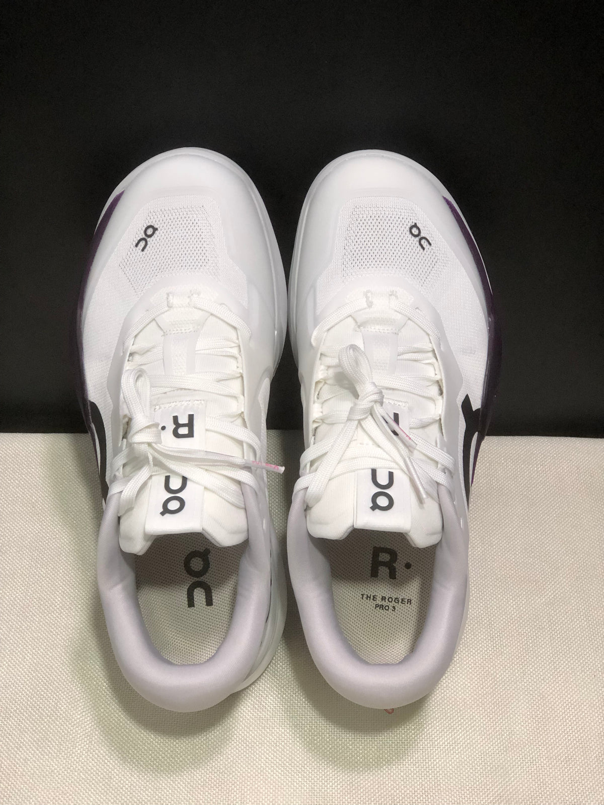 THE ROGER Pro 3 White Muscadine