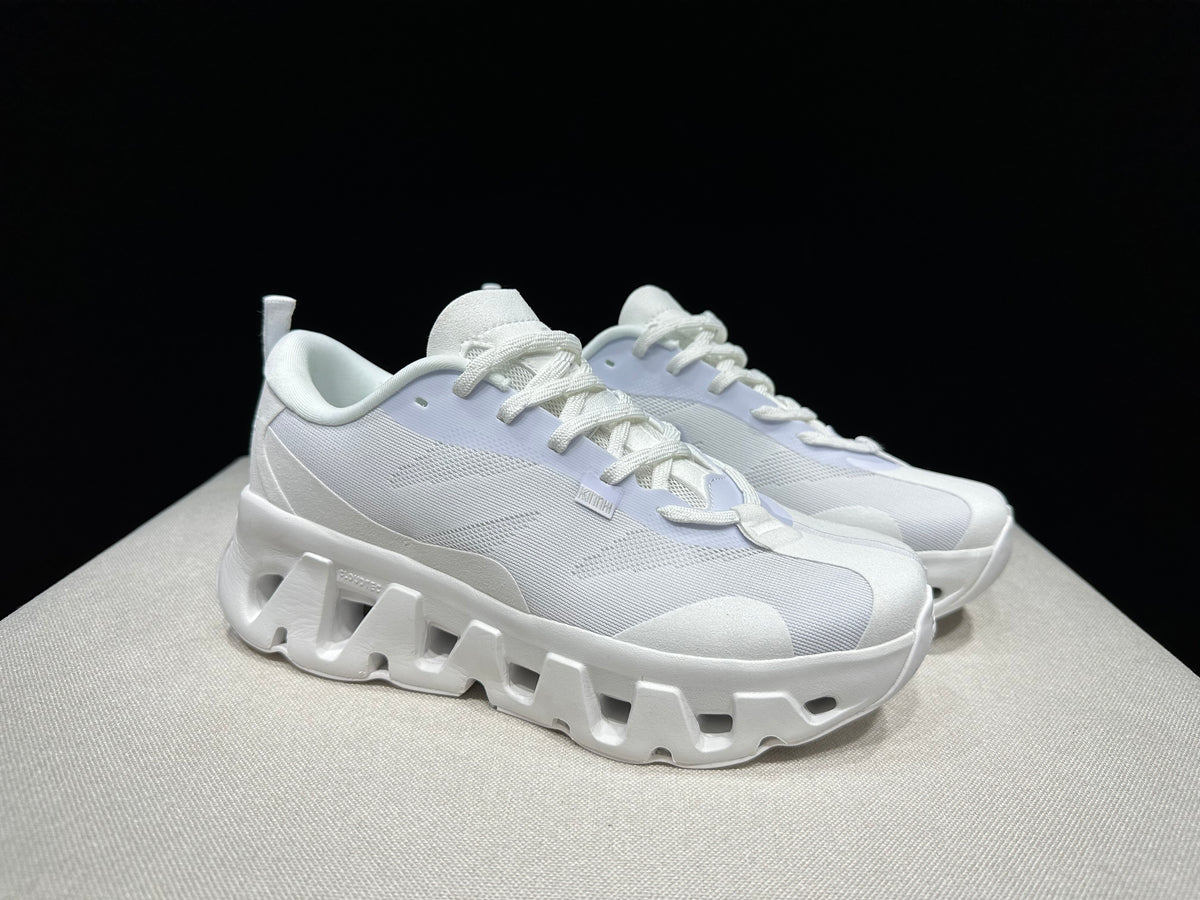 ON - KITH K TECH 1 TRIPLE WHITE