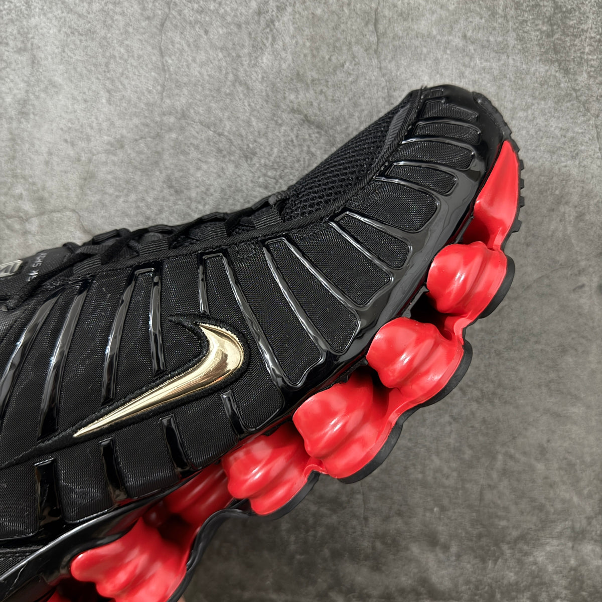 NIKE SHOX TLX Skepta