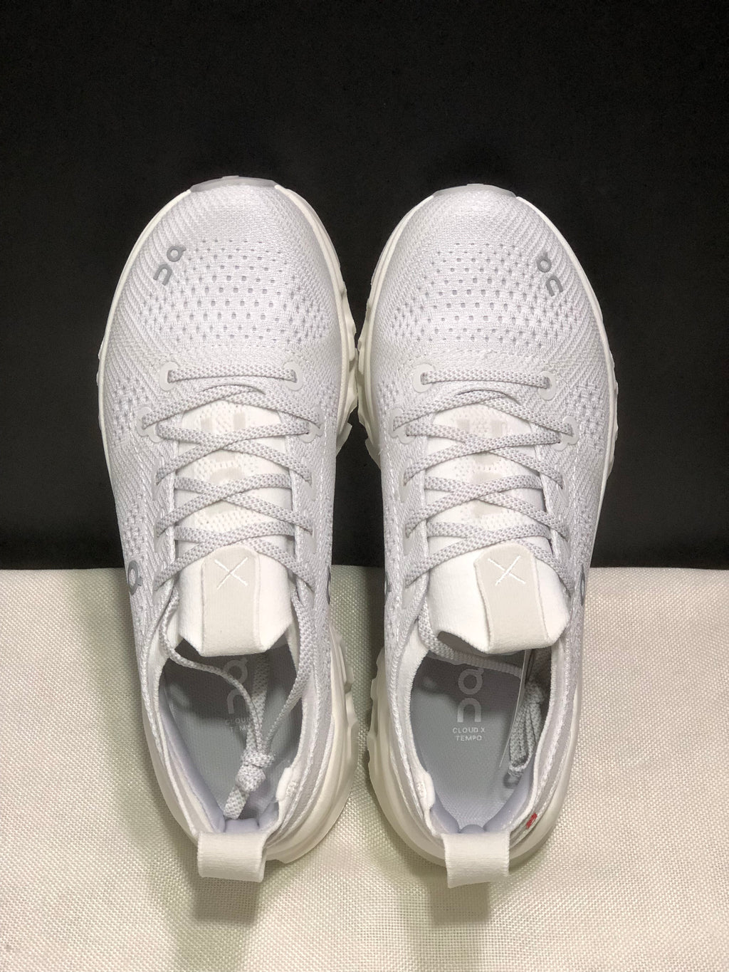 ON - CLOUD X TEMPO 1 ECLIPSE WHITE LT GREY