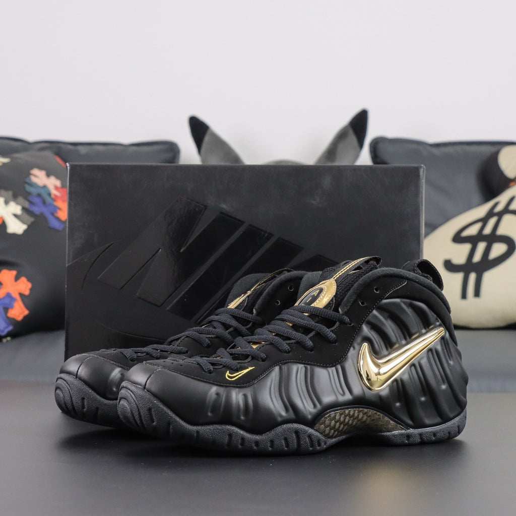 NIKE AIR  Foamposite Pro Black Metallic Gold