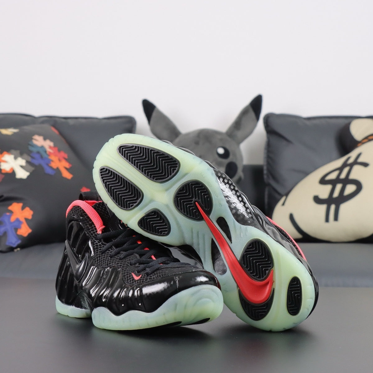 NIKE AIR  Foamposite Pro Yeezy