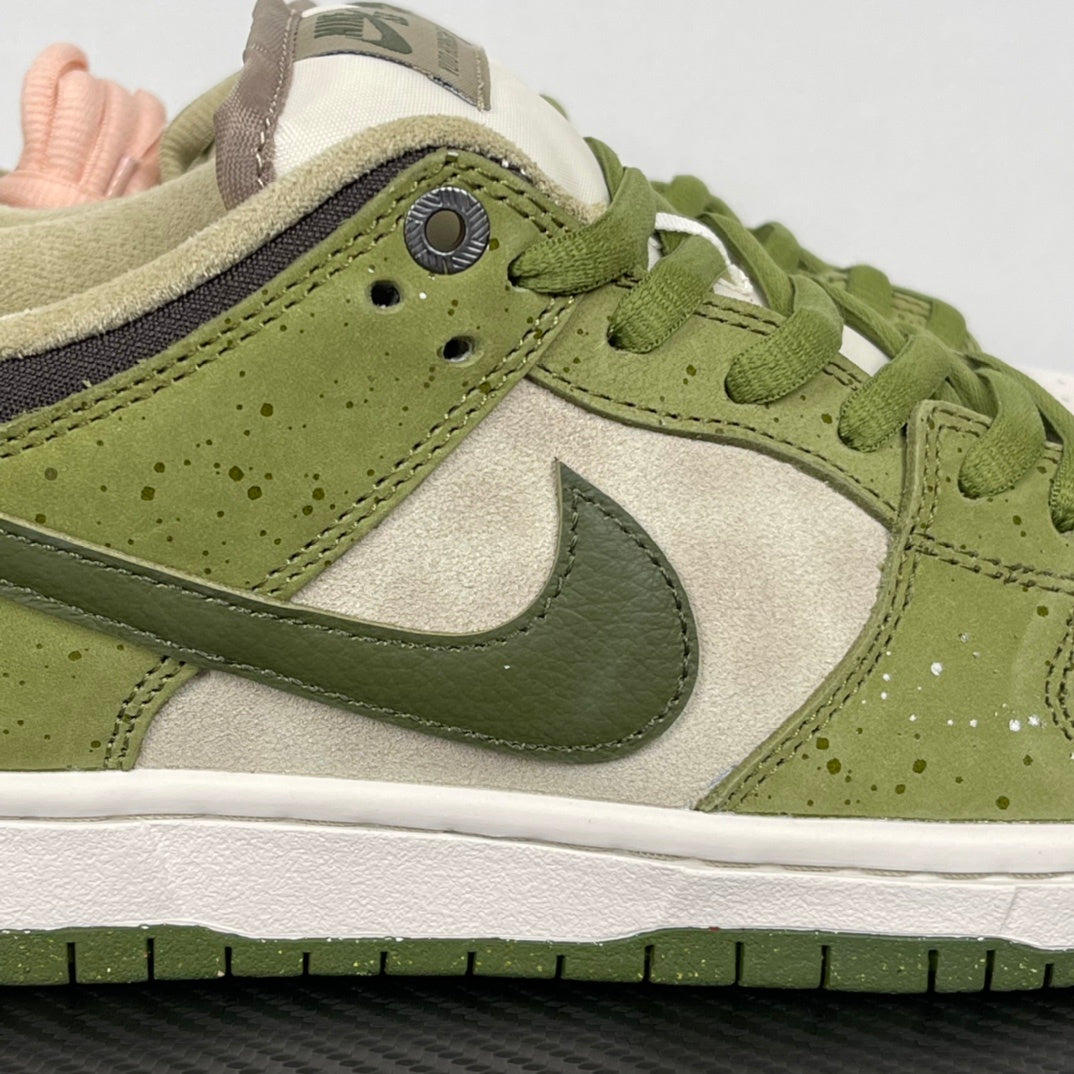 Nike SB Dunk  Low x Yuto "Matcha"