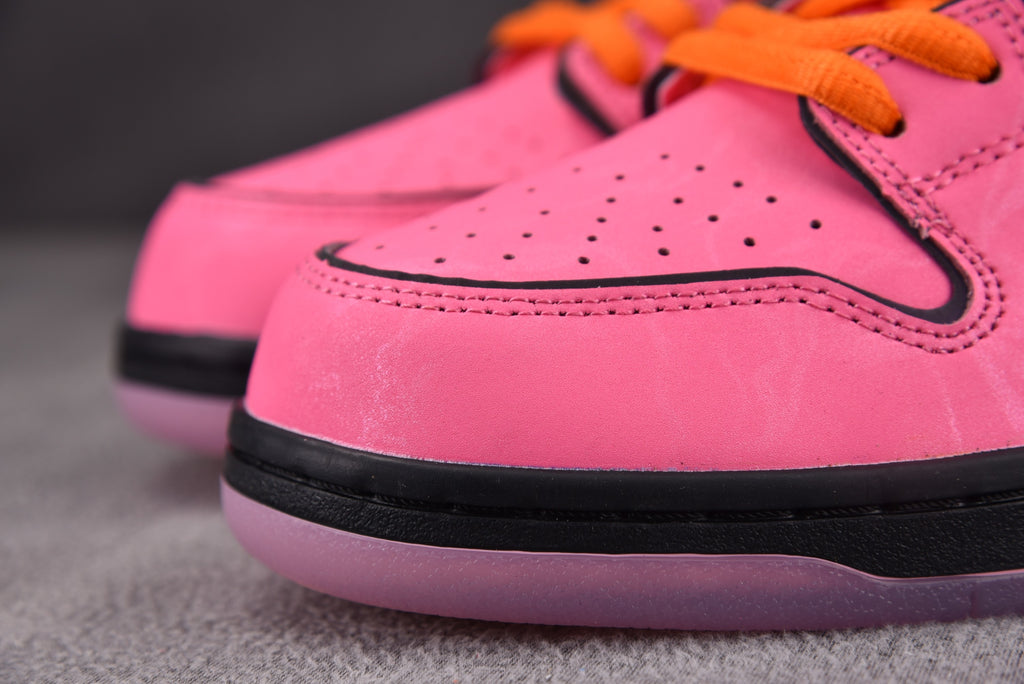 Nike SB Dunk  Low "The Powerpuff Girls - Blossom"