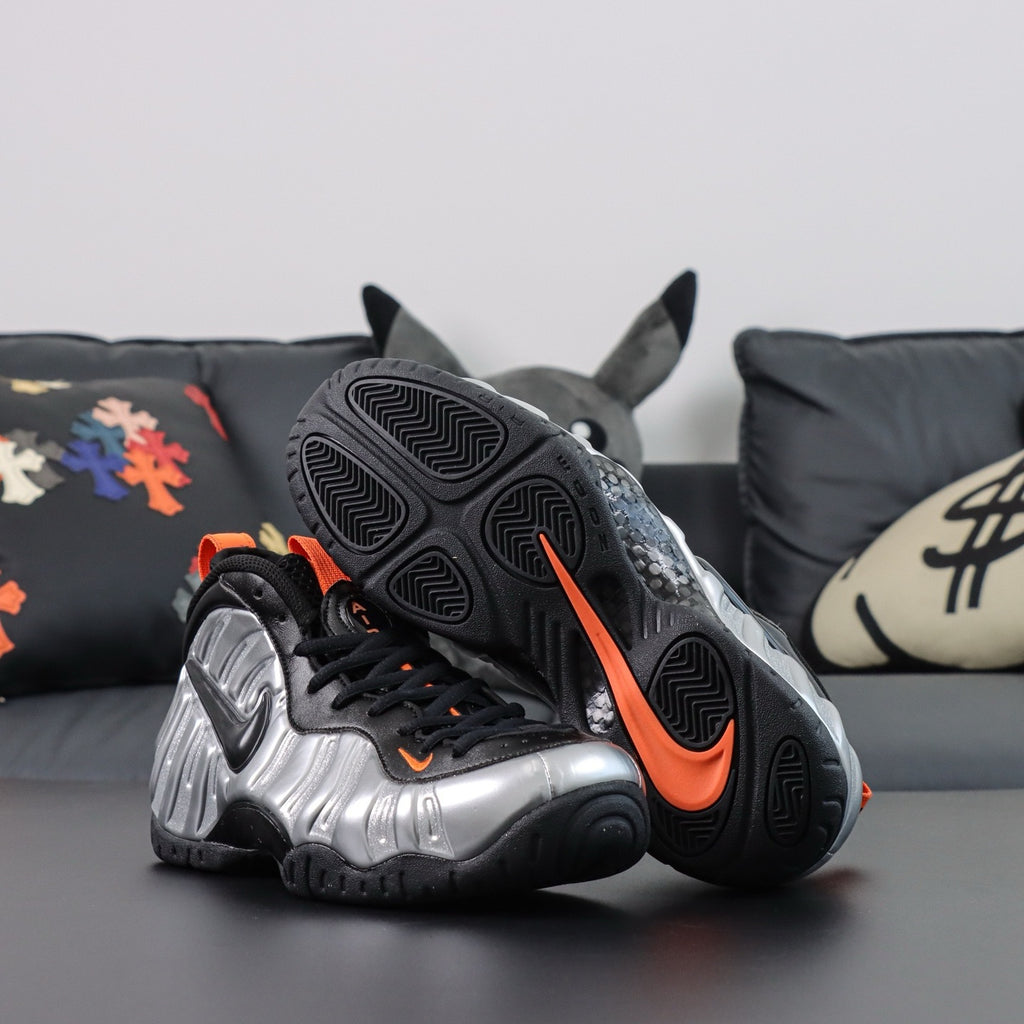 NIKE AIR  Foamposite One Halloween