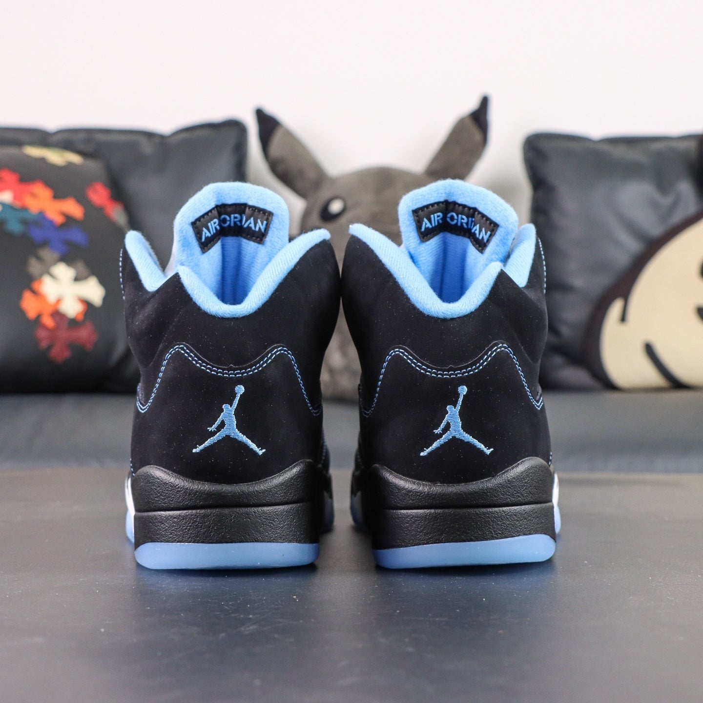 Jordan 5 'Black Carolina'