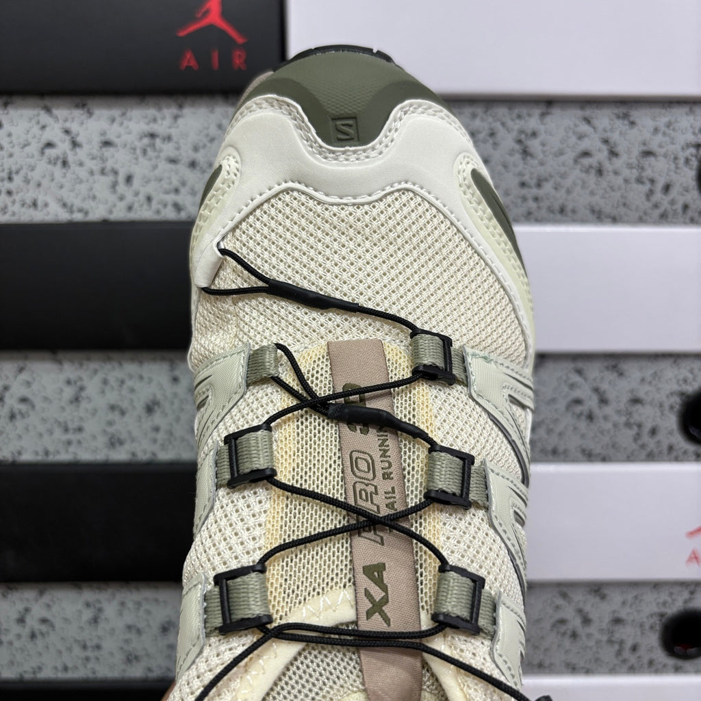 SALOMON-XA Pro 3D 'Almond Milk White Pepper'