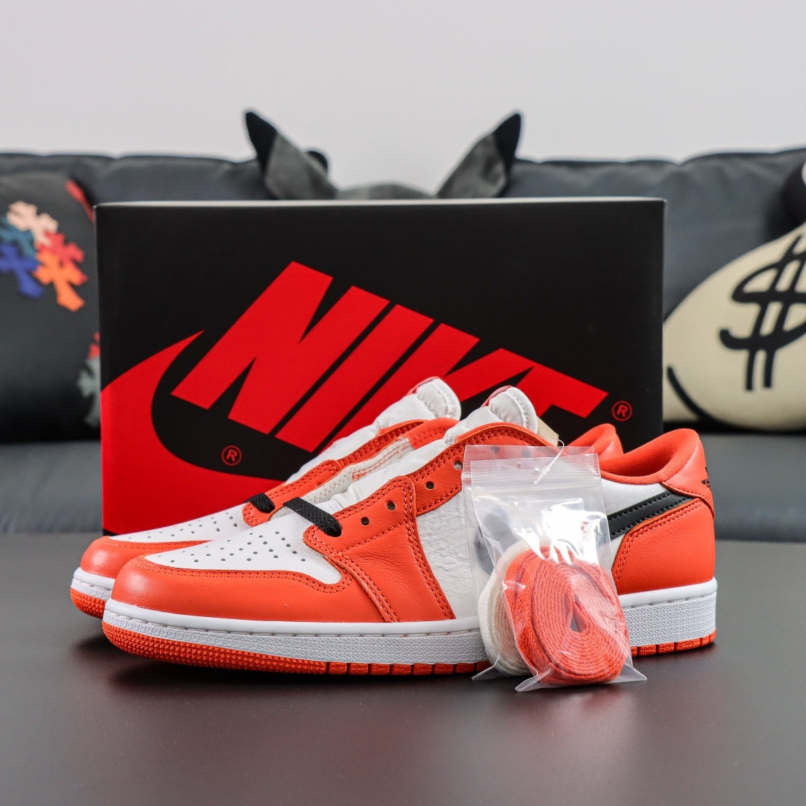 Jordan 1 Retro Low OG 'Starfish'