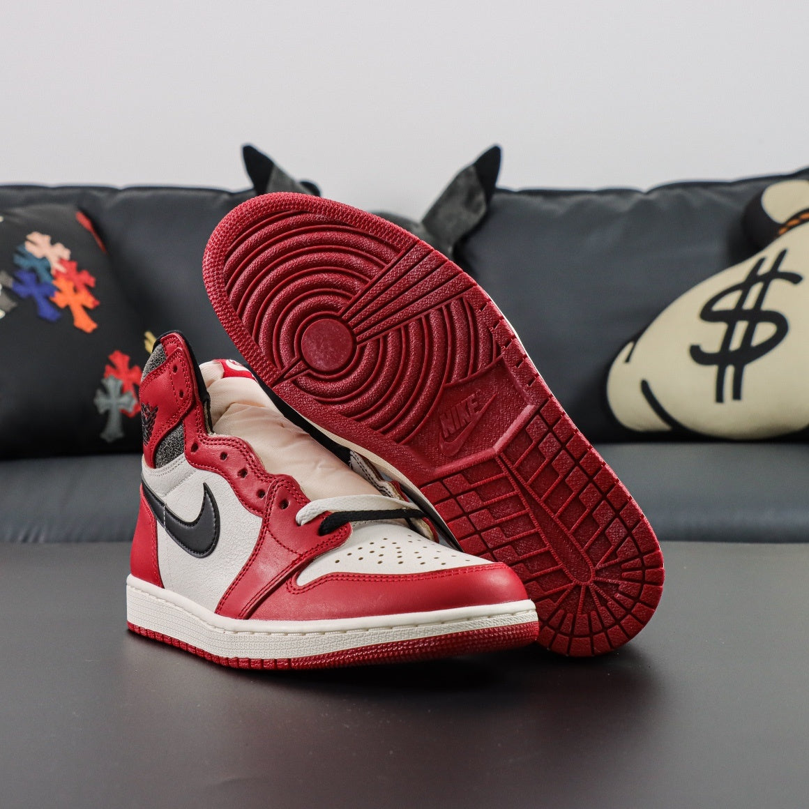 Jordan 1 Retro High OG 'Chicago Lost & Found'