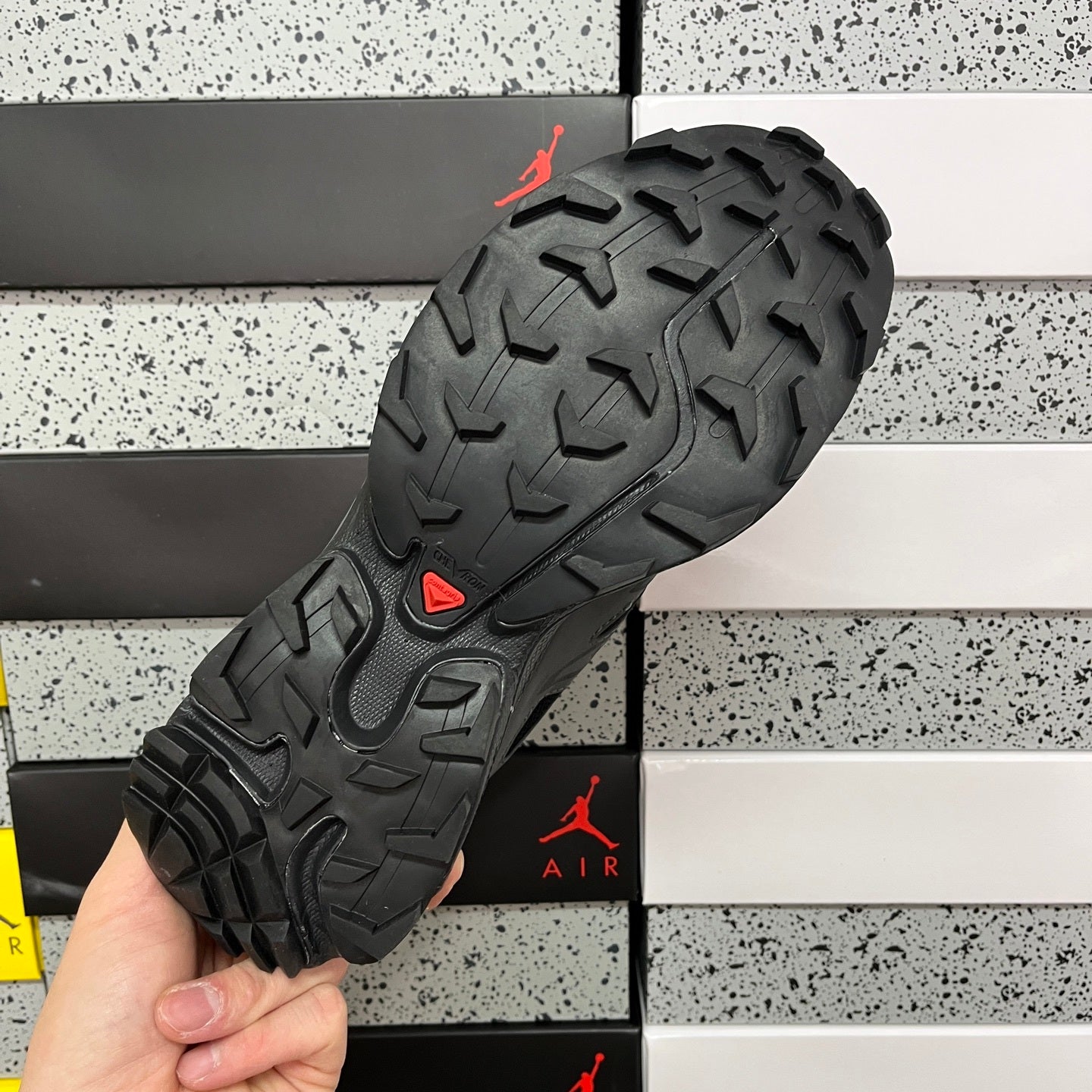 SALOMON-XT-6 Expanse 'Black Ebony Magnet'