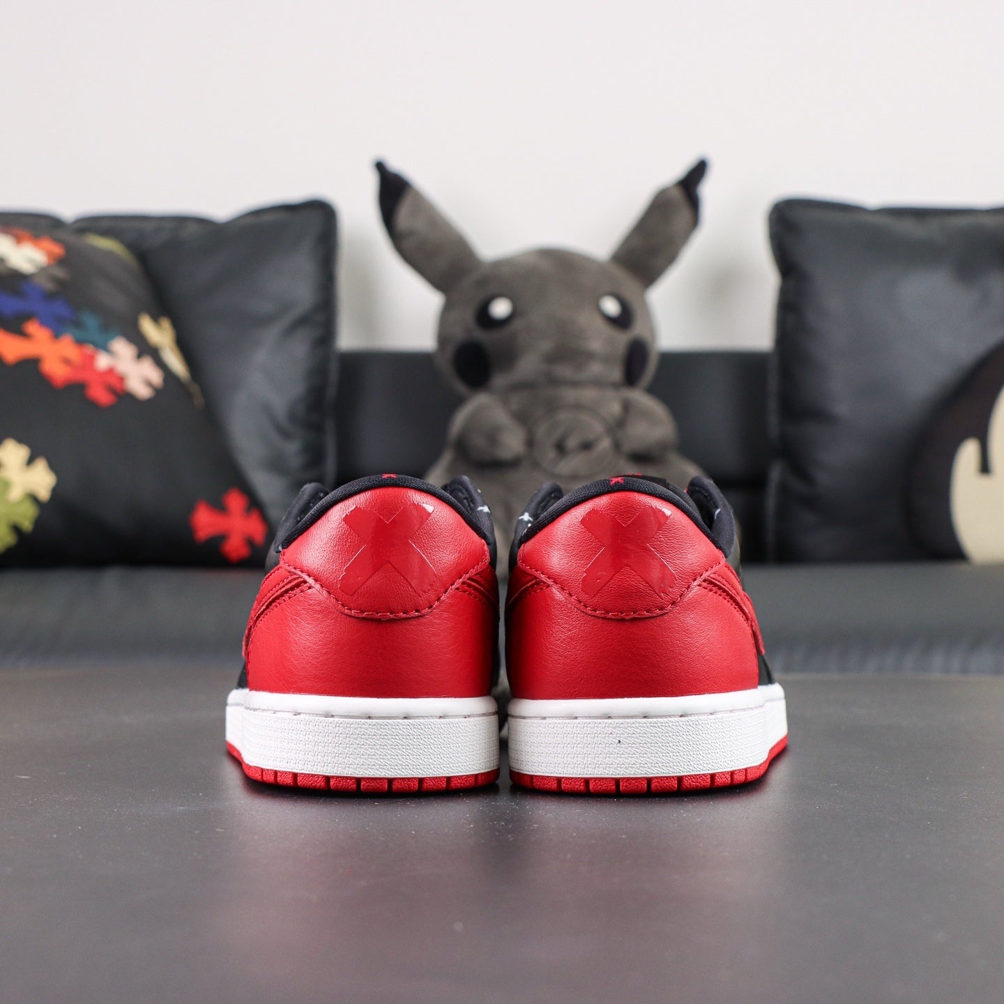 Jordan 1 Low OG 'Banned'