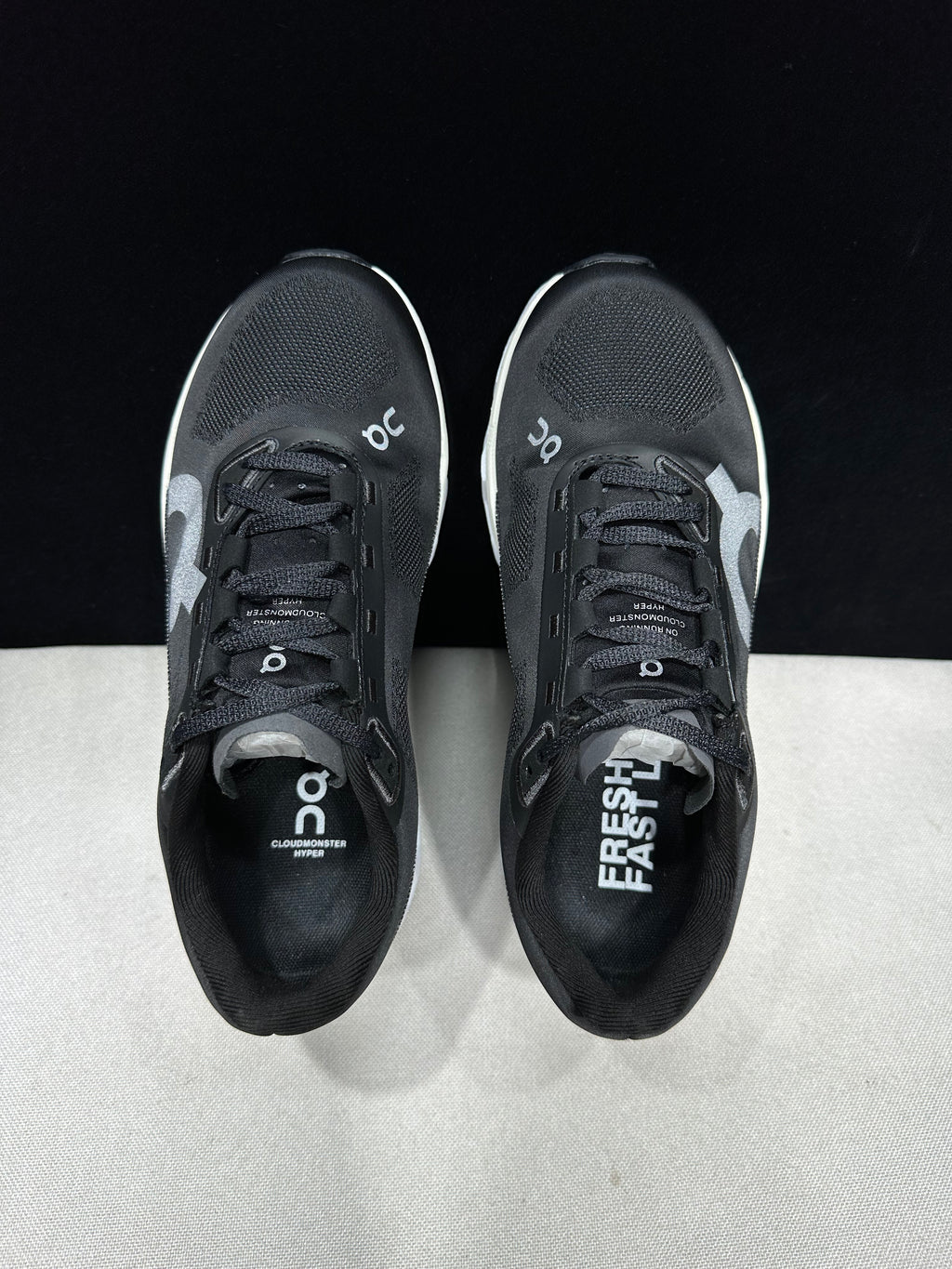 ON - Cloudmonster Hyper 'Black | White'