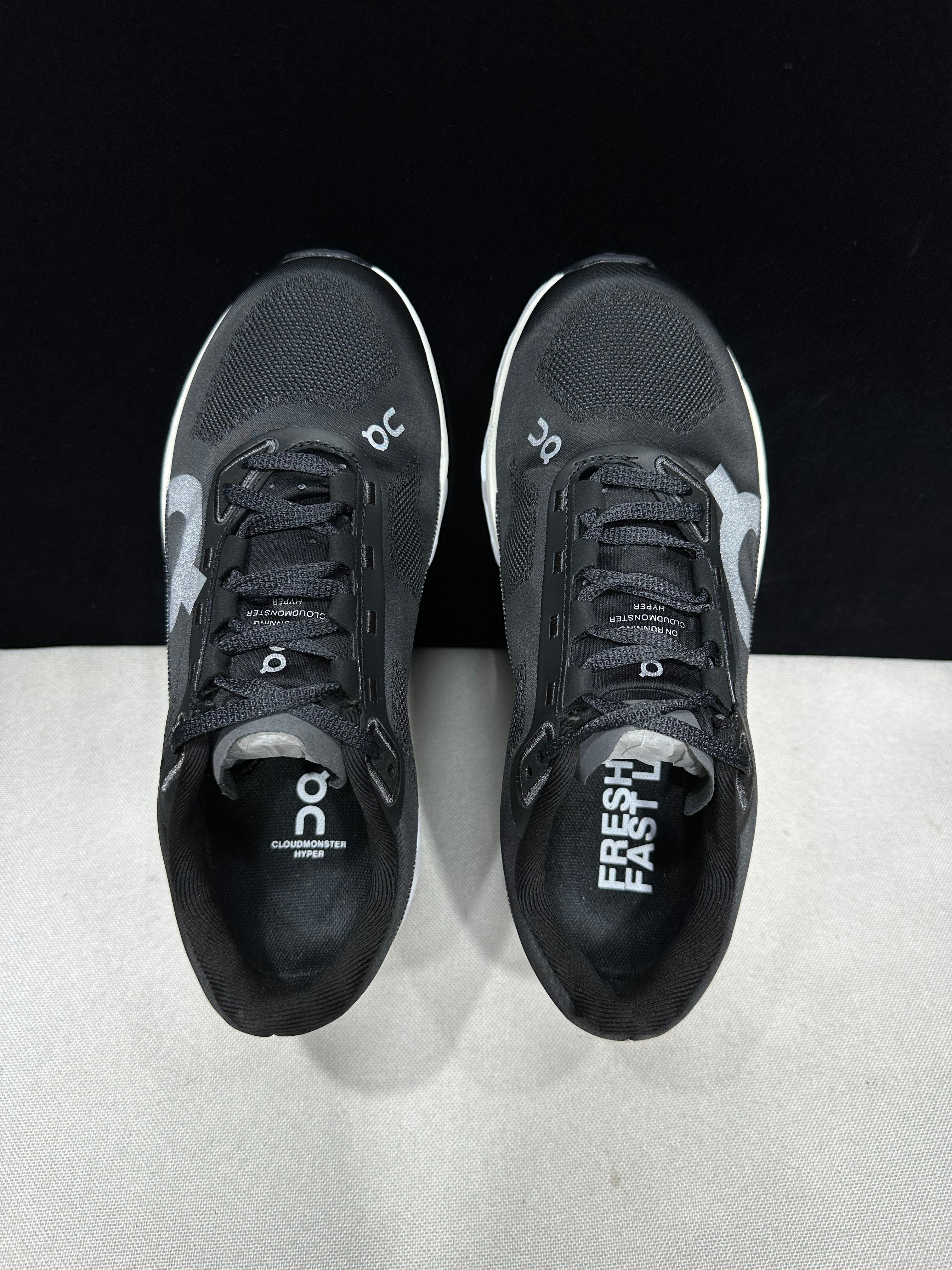 ON - Cloudmonster Hyper 'Black | White'