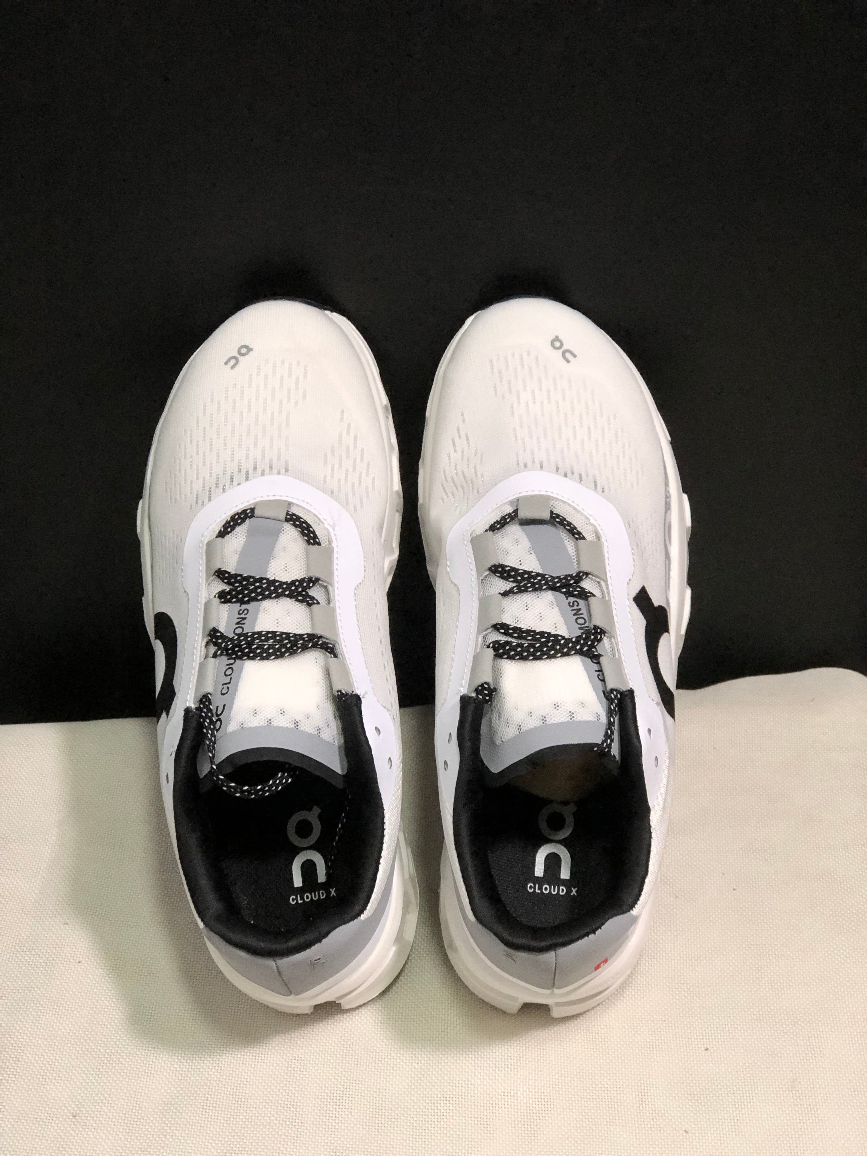 ON - Cloudmonster 'White | Black'