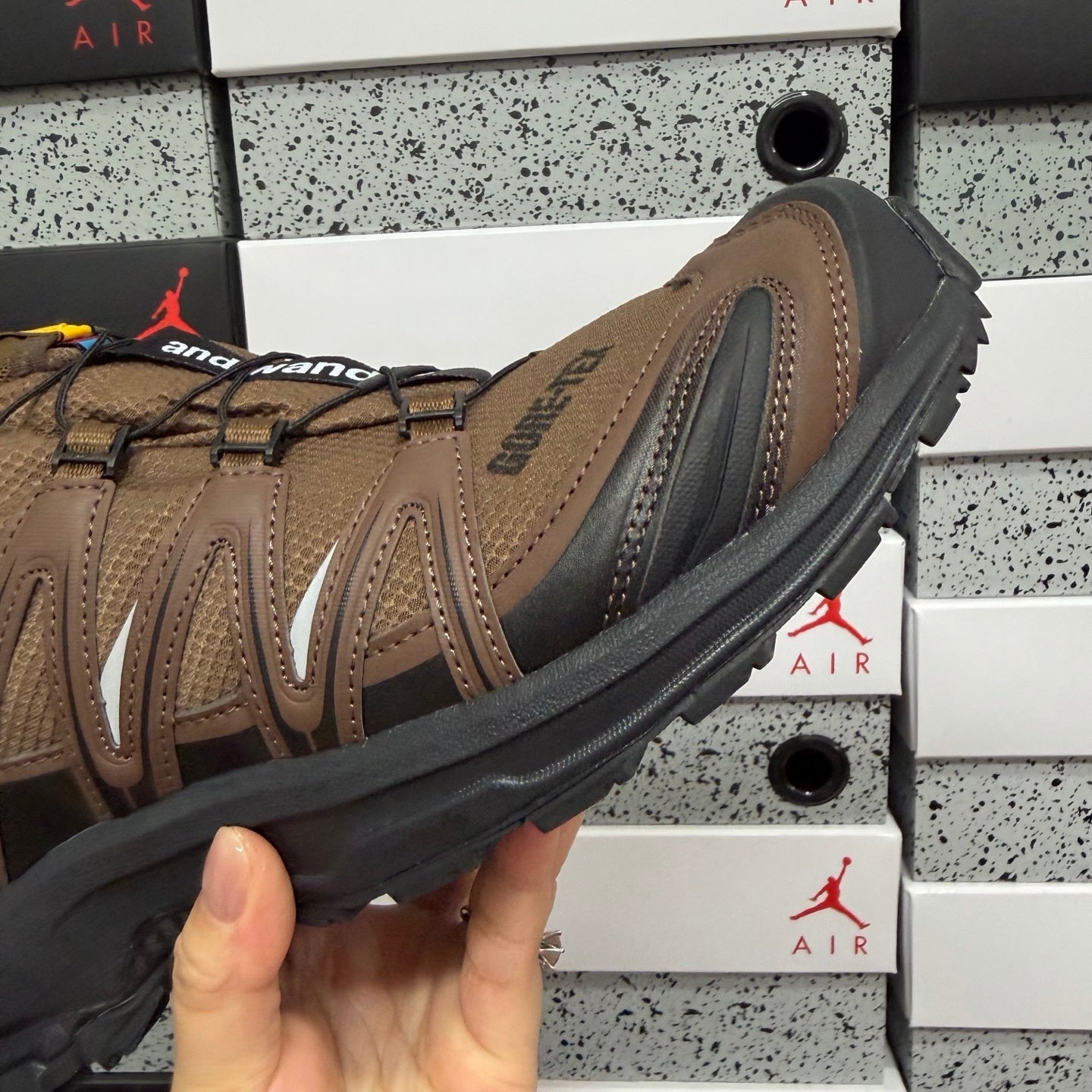 SALOMON-XA Pro 3D x And Wonder Gore-Tex 'Dark Earth Silver Reflective'