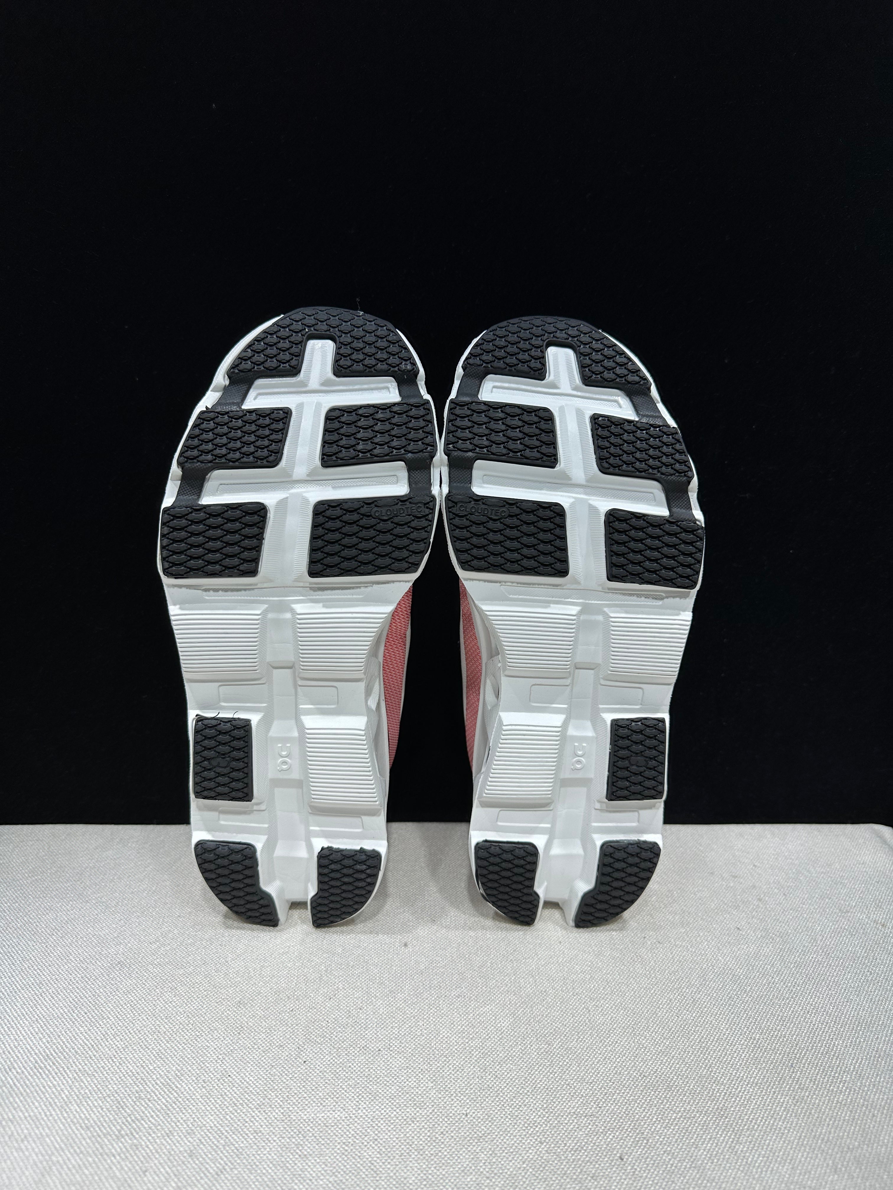 ON - Cloudmonster 2 'Ivory Silver Red'