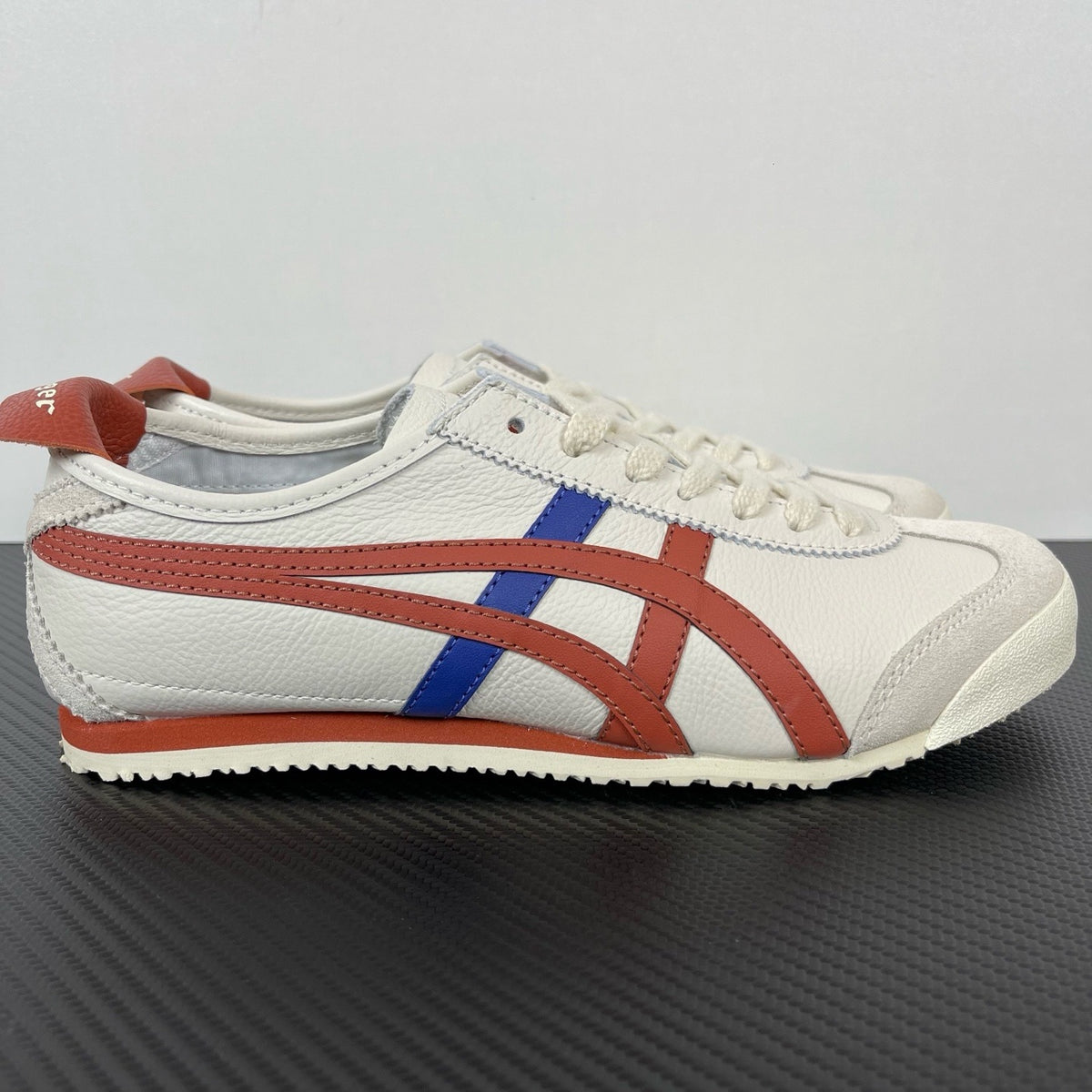 Onitsuka Tiger Mexico 66 'Birch Rust Red'