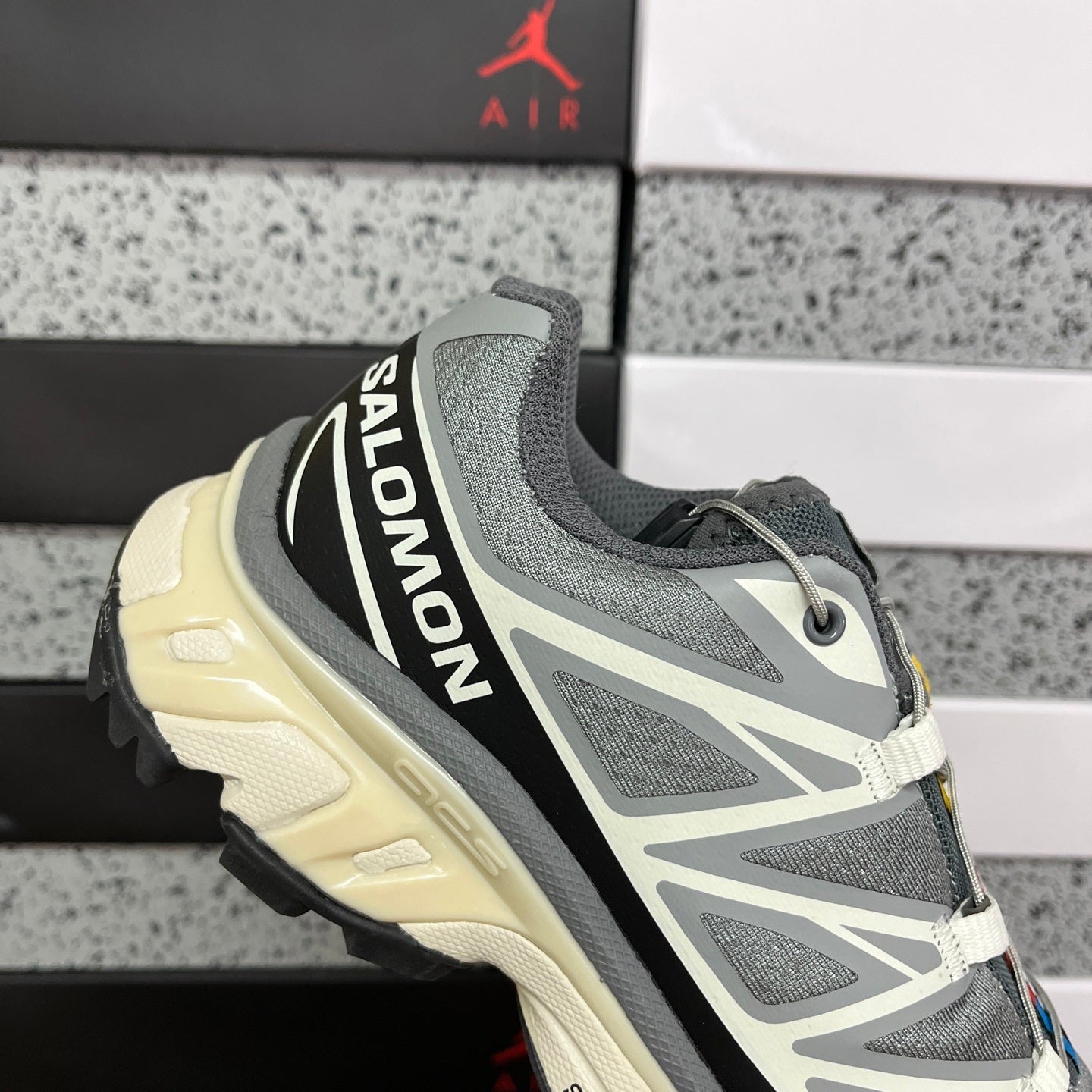 SALOMON-XT-6 Recut 'Monument Phantom'