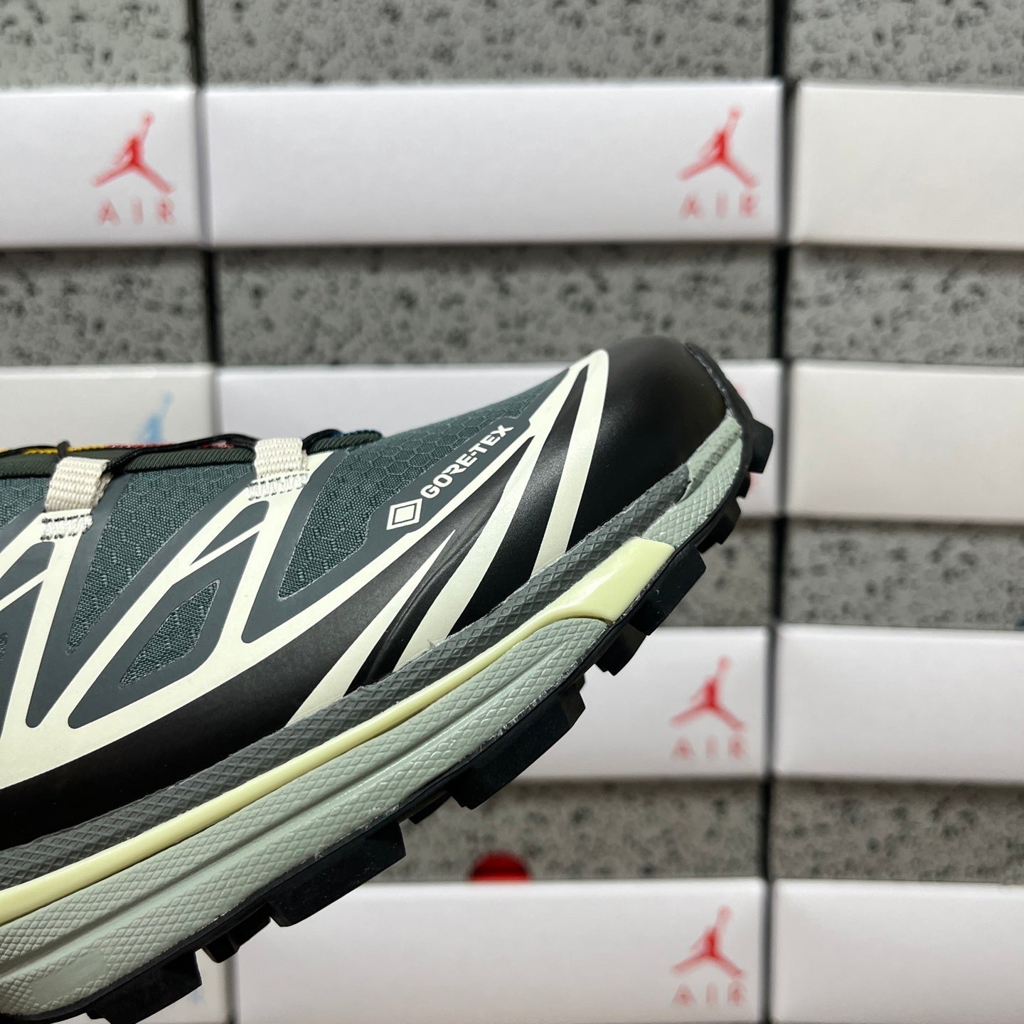 SALOMON-XT-6 GORE-TEX 'Urban Chic'