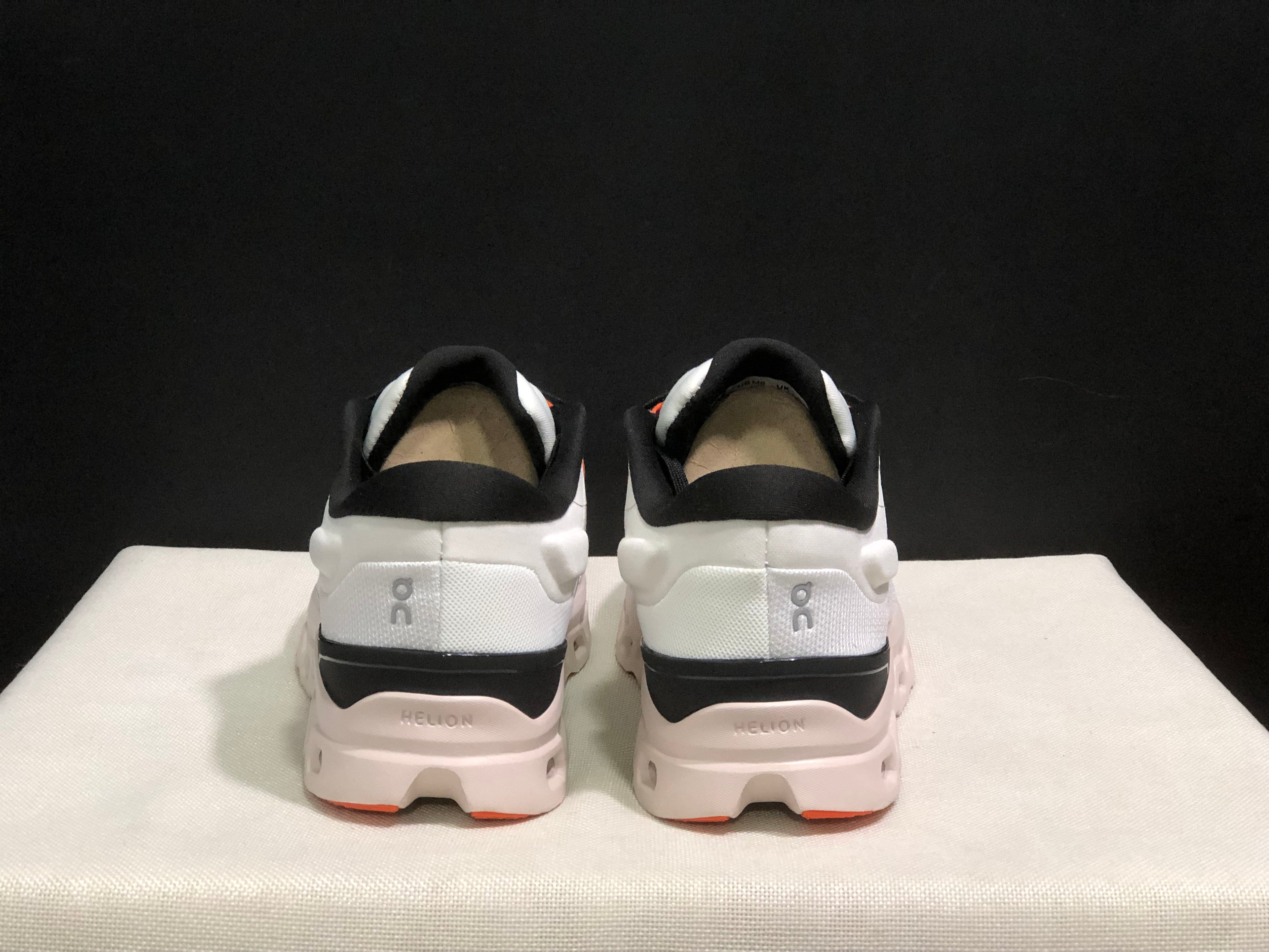 Cloudstratus 3 'White | Sand'