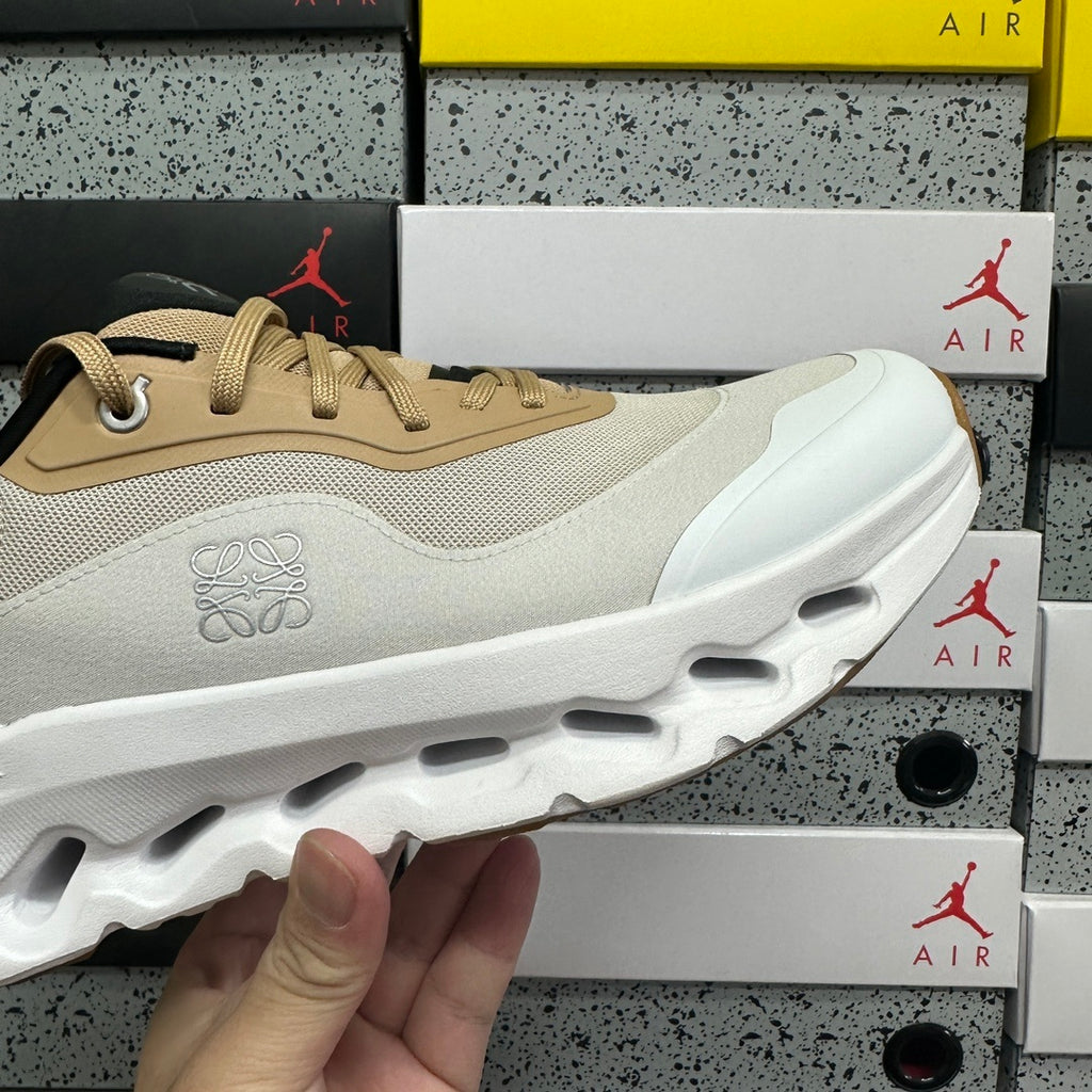 ON - Cloudtilt 2.0 x LOEWE 'Tan White Gum'