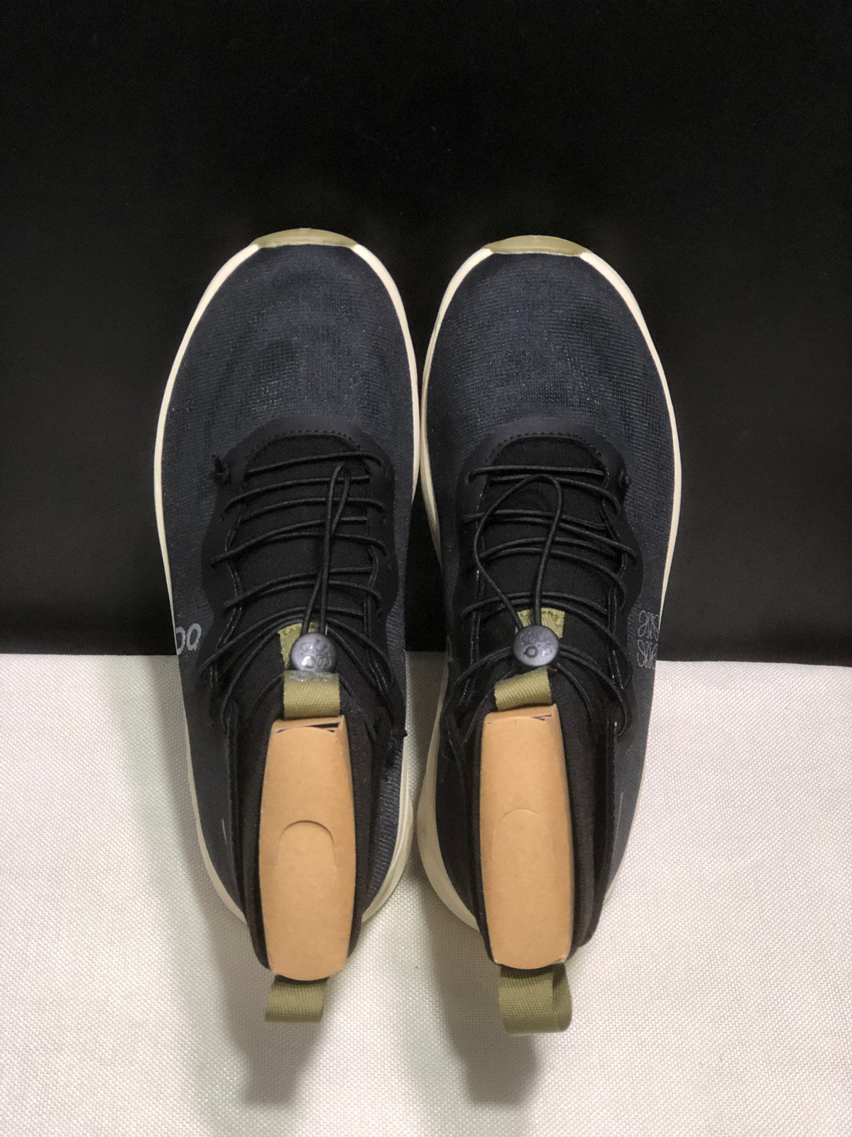 ON - CLOUDTILT HIGH LOEWE Black Oatmeal Olive