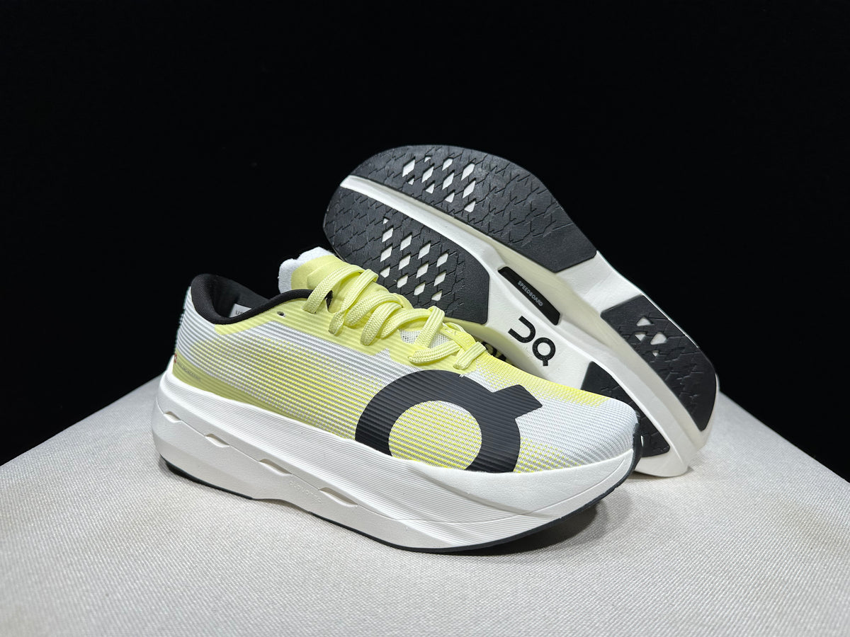 ON - CLOUDBOOM VOLT WHITE LIGHT YELLOW