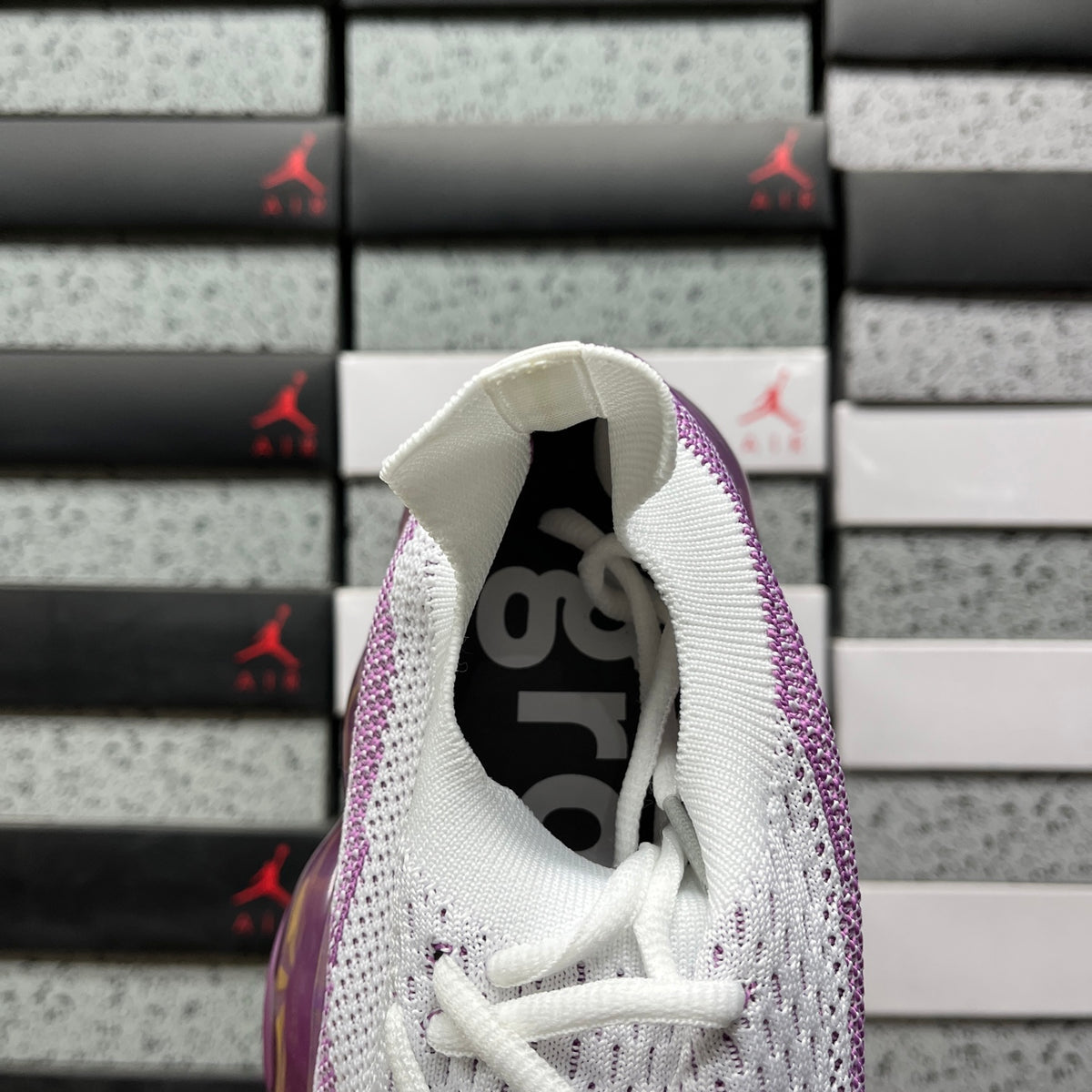 GROUND MOOPIE   Knit on Knit "Purple/Purple"