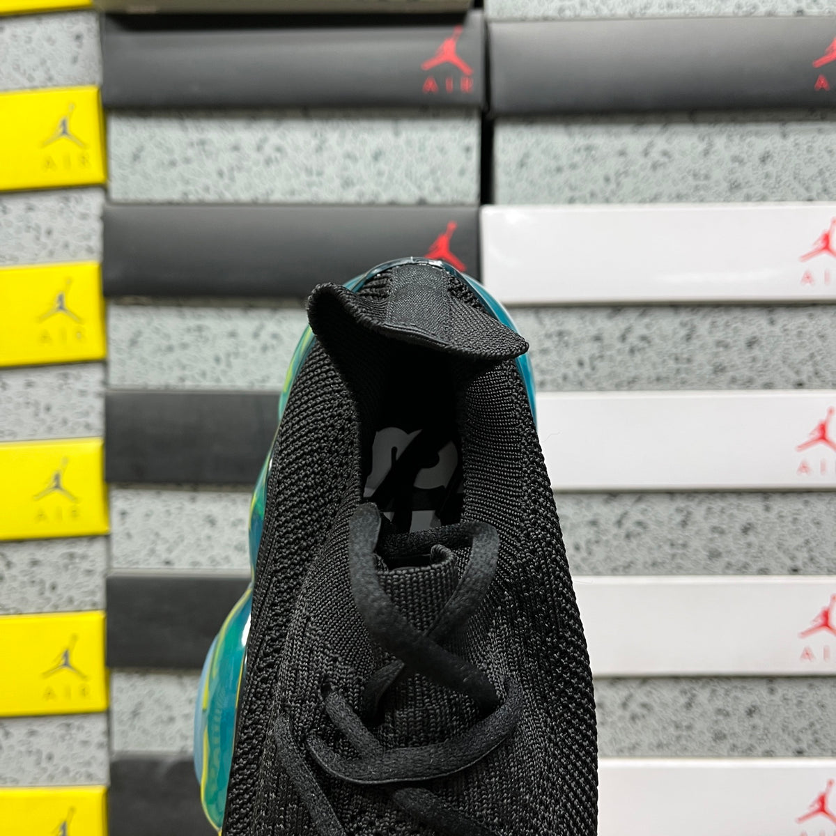 GROUND MOOPIE "Black/Soda"