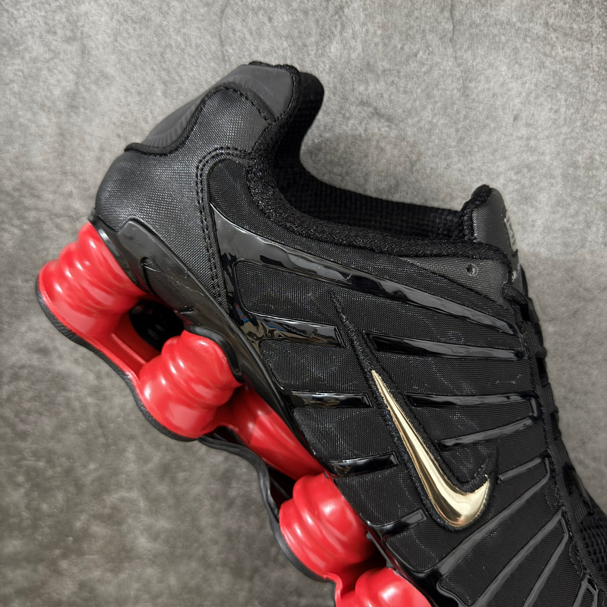 NIKE SHOX TLX Skepta