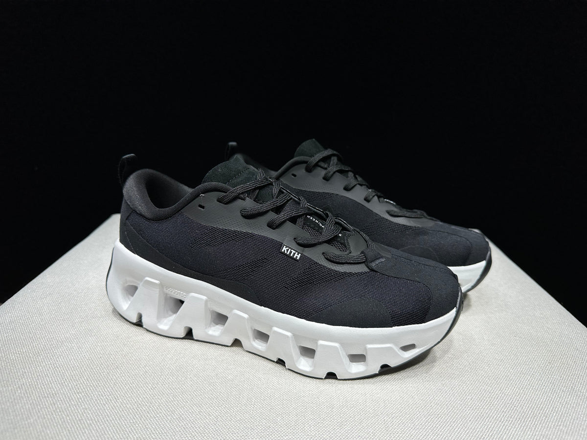 ON - KITH K TECH 1 BLACK WHITE