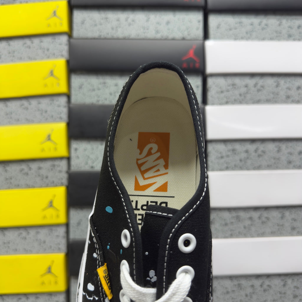VANS  Authentic Reissue 44 Gallery Dept. Art That Kills Black