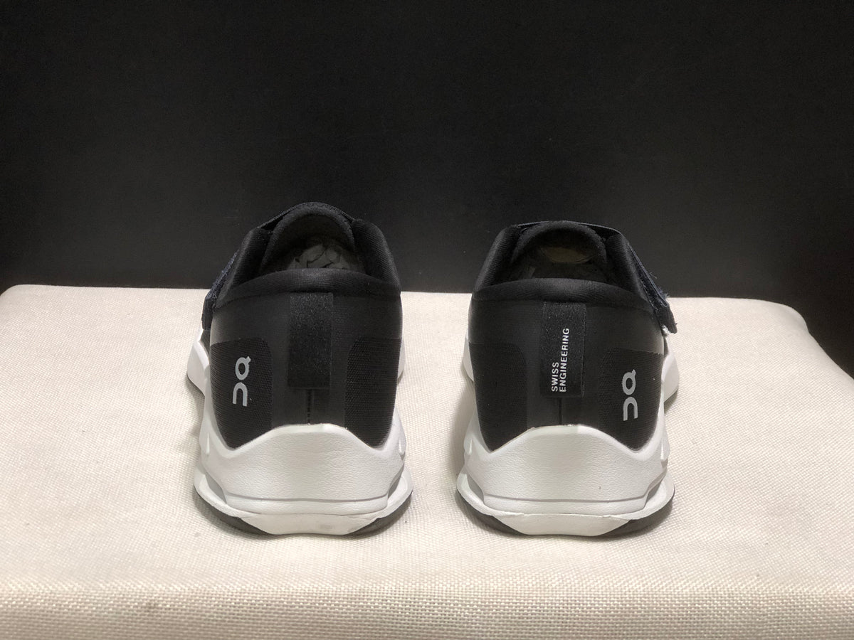 ON - CLOUDNOVA X ZENDAYA BLACK WHITE