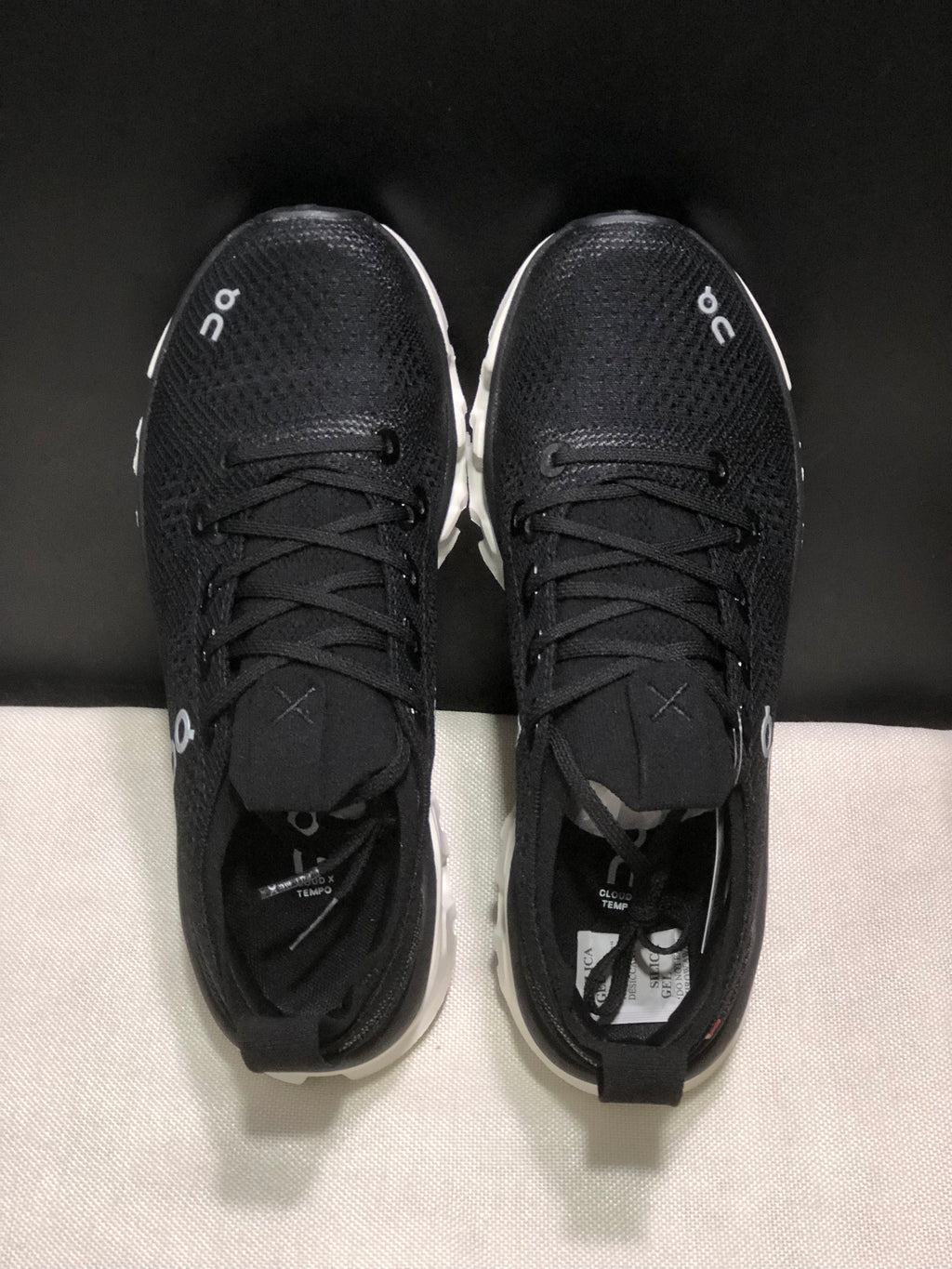 ON - CLOUD X TEMPO 1 ECLIPSE BLACK WHITE (Copy)