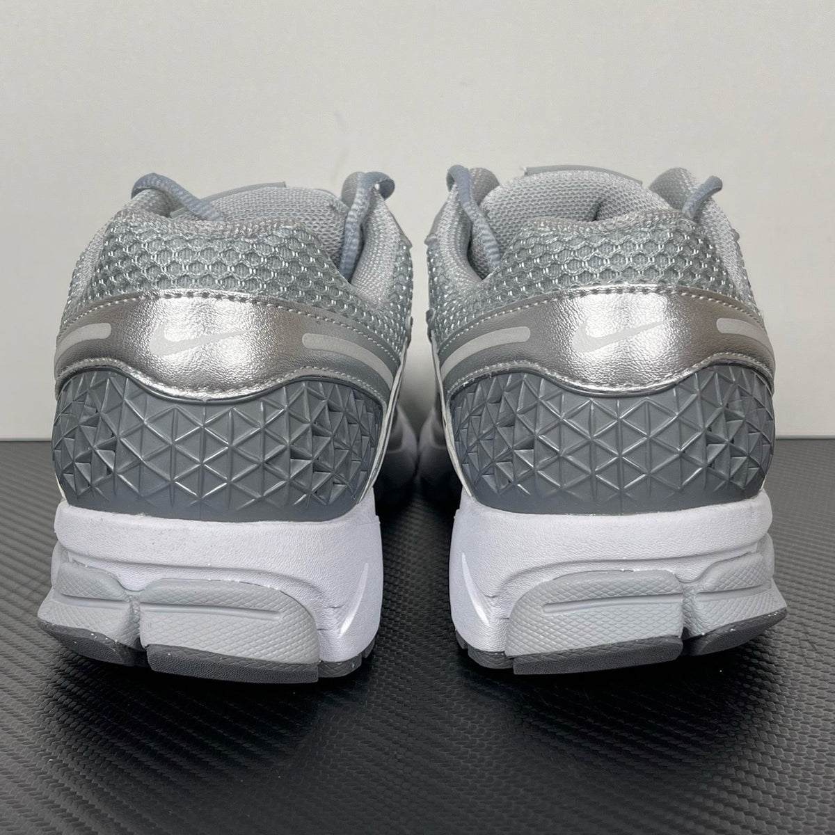 NIKE AIR ZOOM VOMERO 5 silver and grey Cool Grey, Wolf Grey, or Metallic Silver