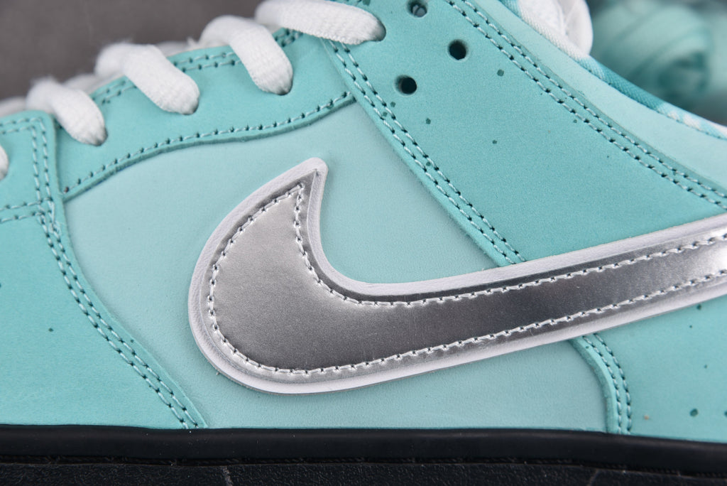 Nike SB Dunk  Low "Tiffany Aqua Diamond Lobster"
