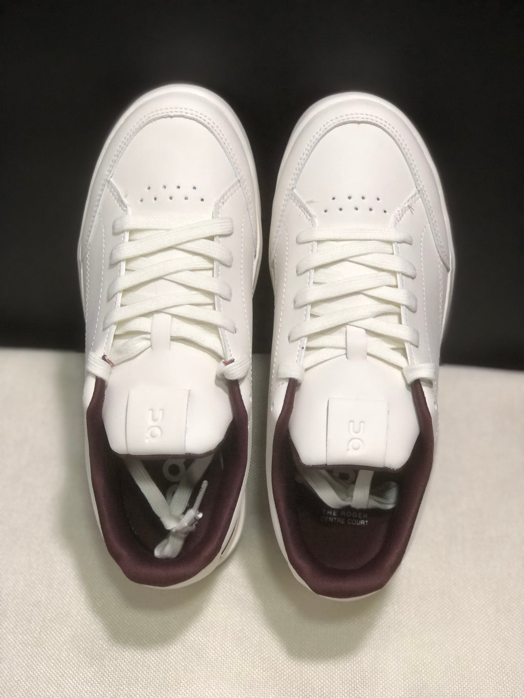 ON - ROGER FEDERER X THE ROGER CENTRE COURT IVORY MAROON