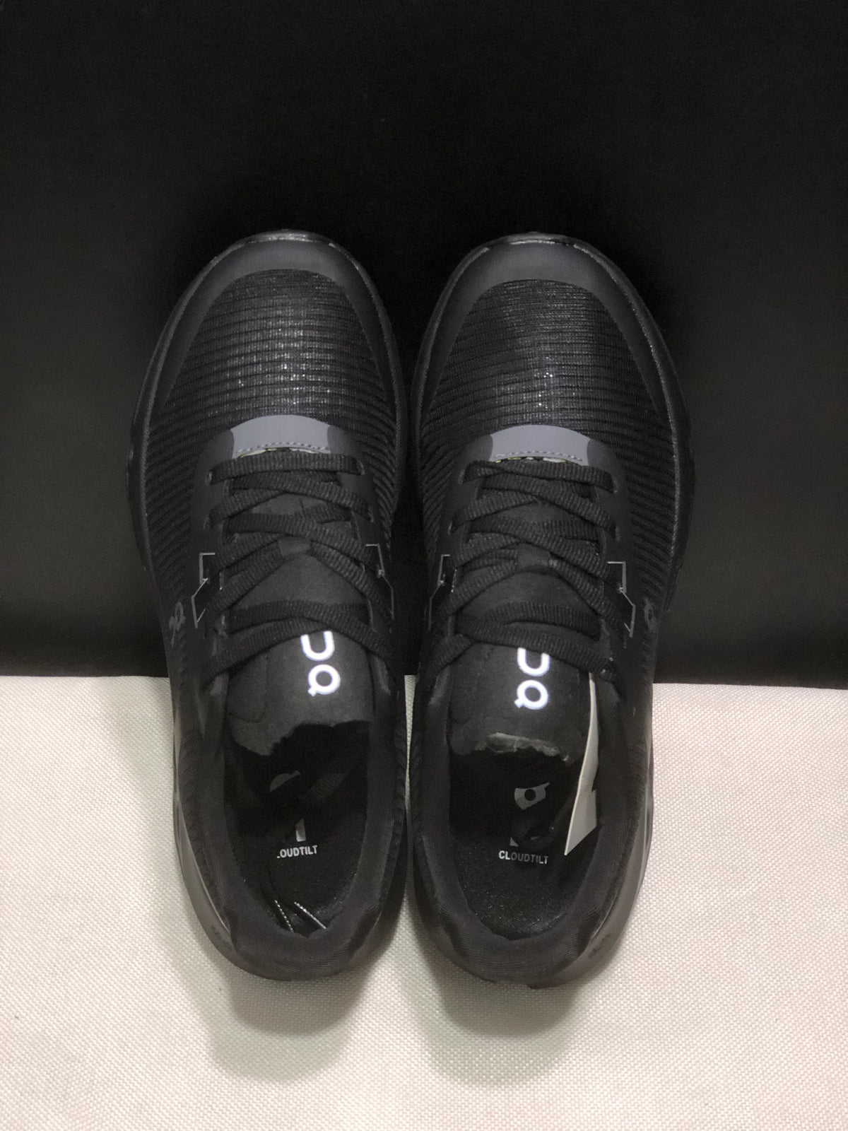 ON - CLOUDVISTA 2 ALL BLACK