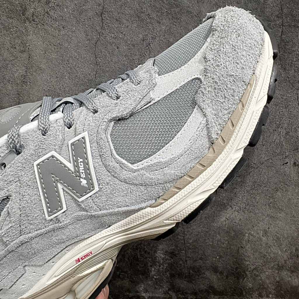 NEW BALANCE 2002R "Protection Pack" Slate Grey