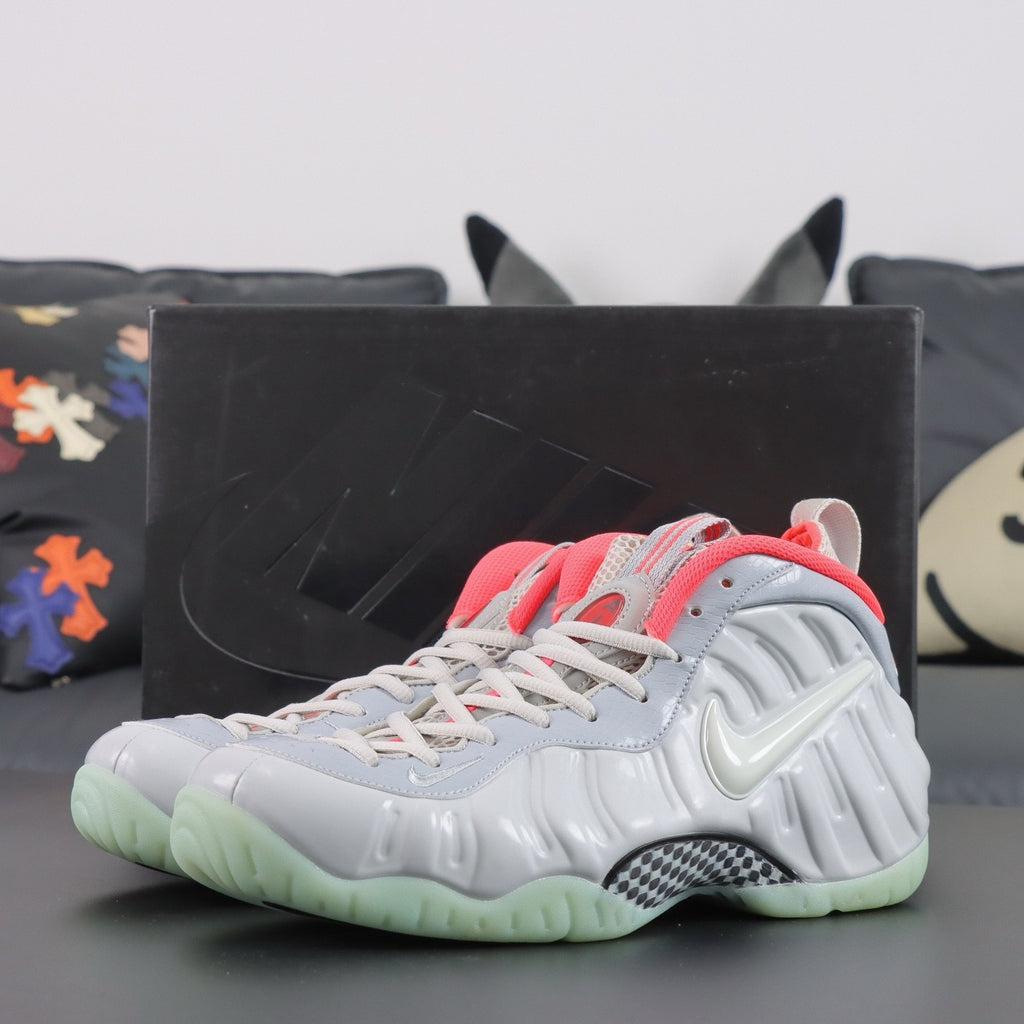 NIKE AIR  Foamposite Pro Pure Platinum