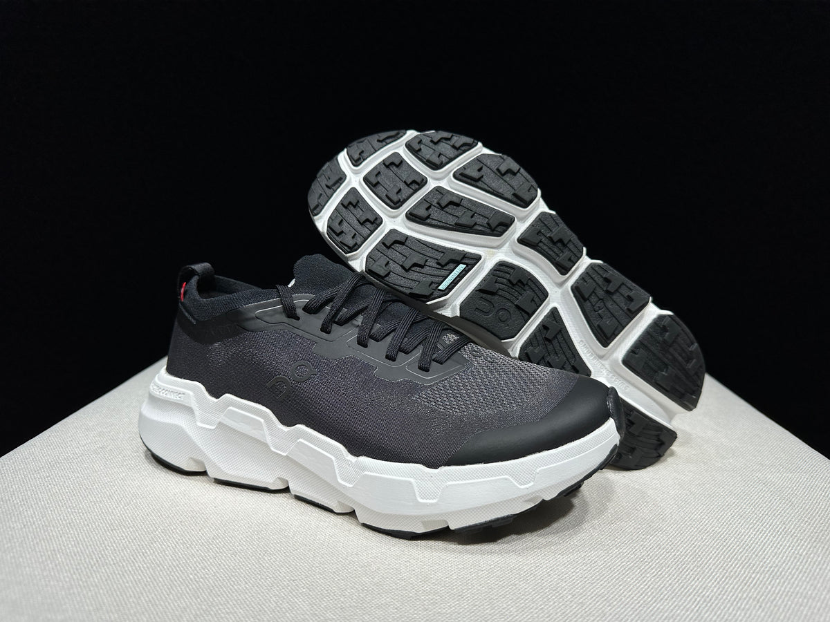 ON - CLOUDSOMA BLACK WHITE