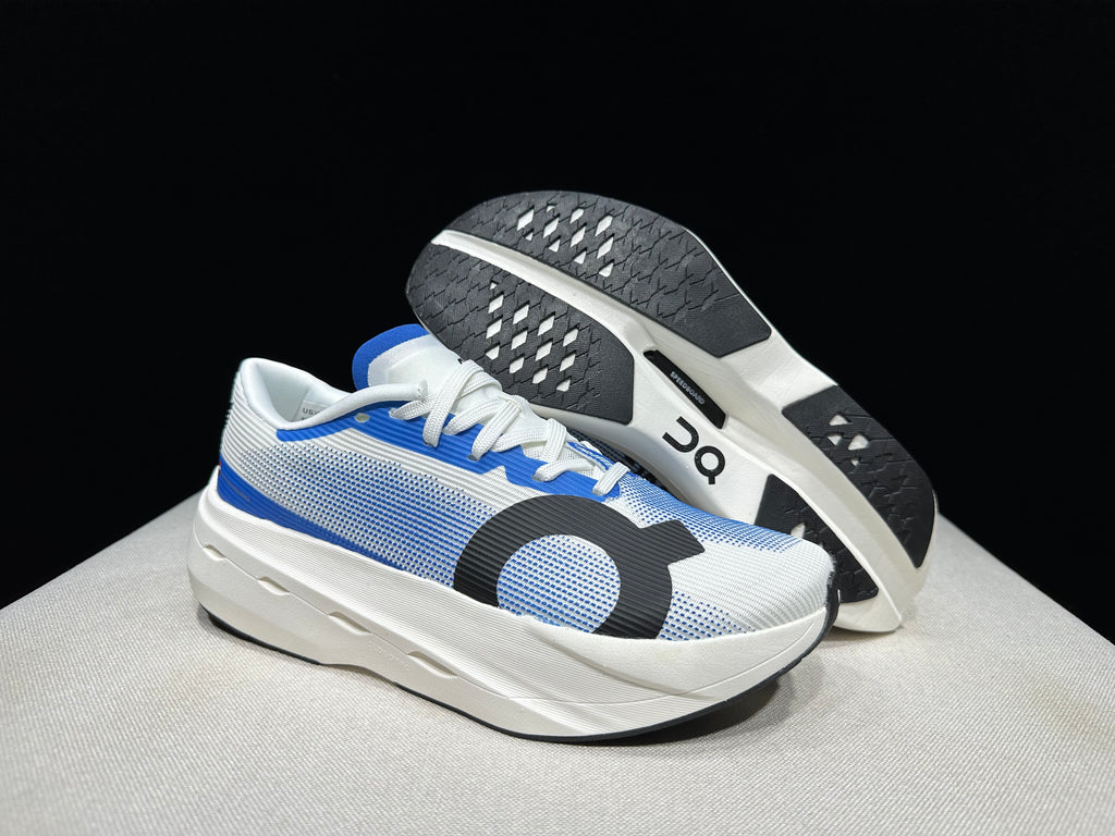 ON - CLOUDBOOM VOLT WHITE BLUE BLACKLOGO