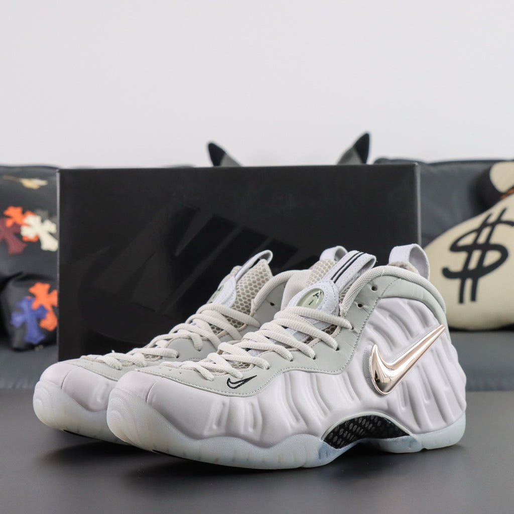 NIKE AIR  Foamposite Vast Grey / Black