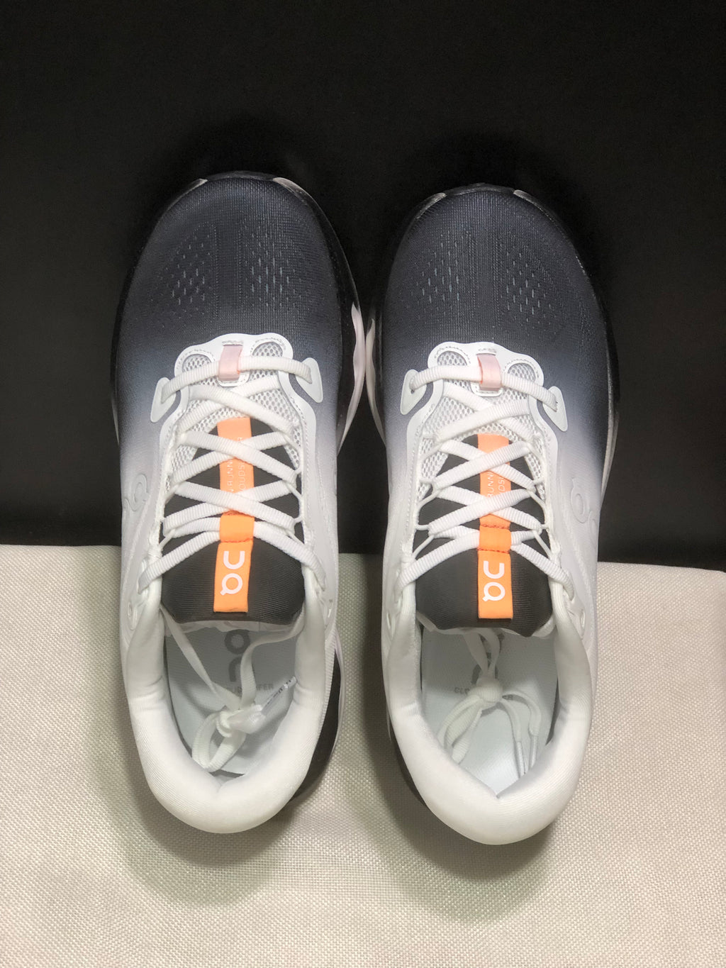 ON - CLOUDSURFER 3 WHITE BLACK