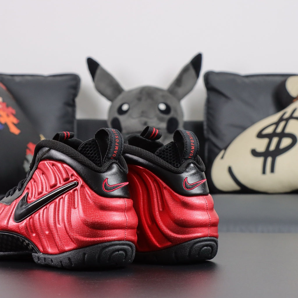 NIKE AIR  Foamposite Pro University Red