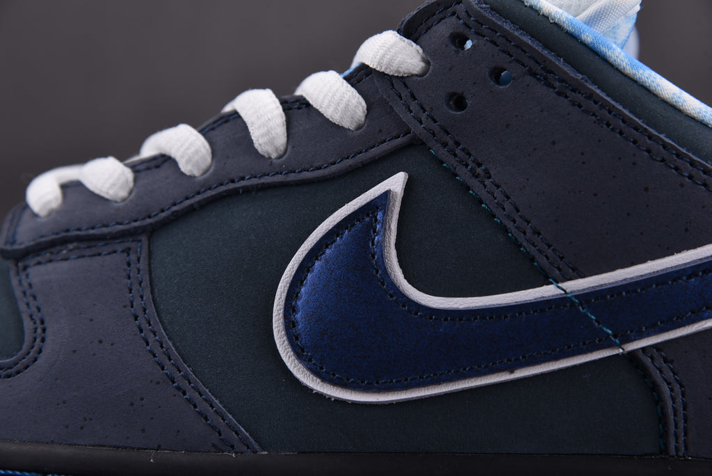 Nike SB Dunk  Low  "Blue Lobster"