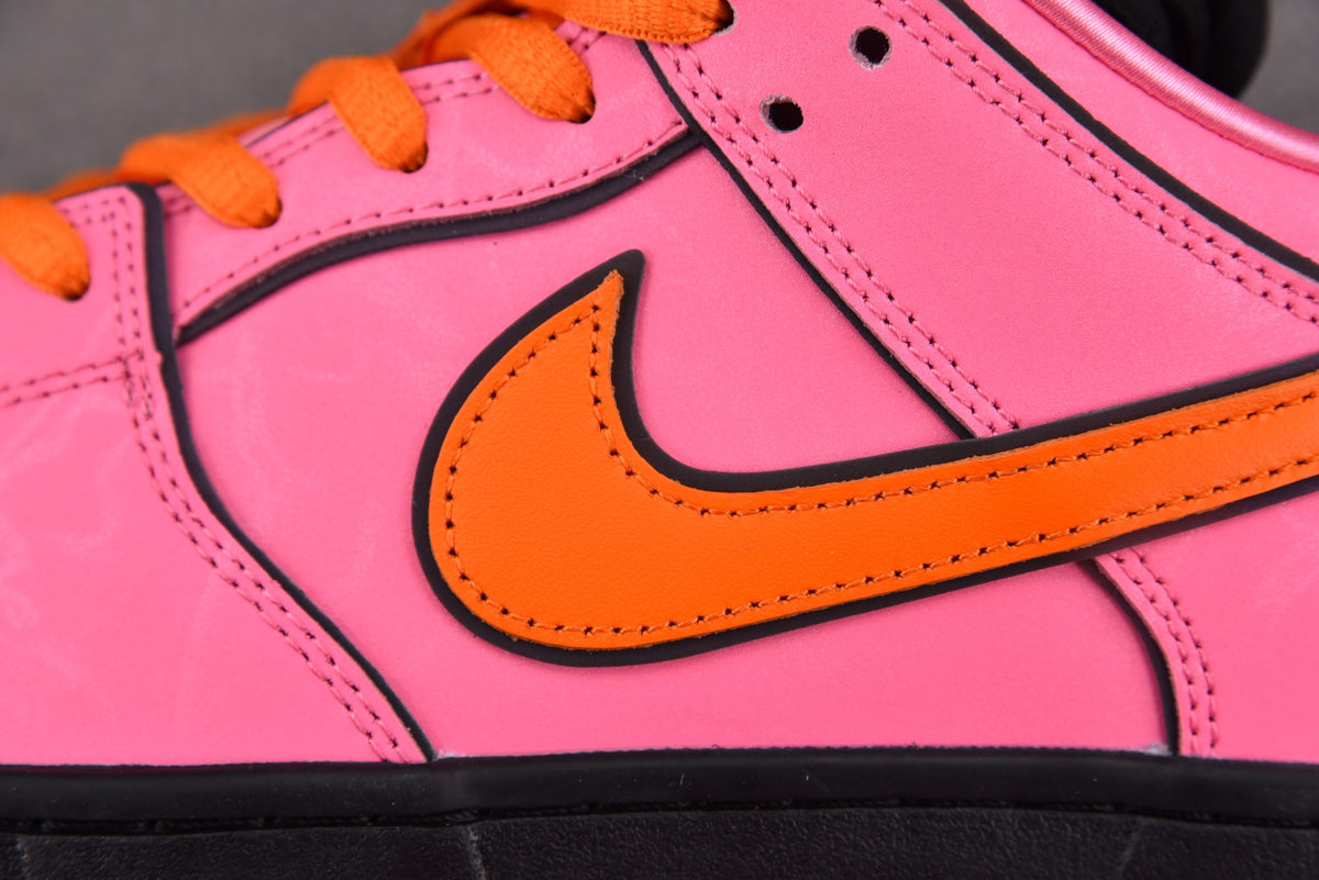 Nike SB Dunk  Low "The Powerpuff Girls - Blossom"